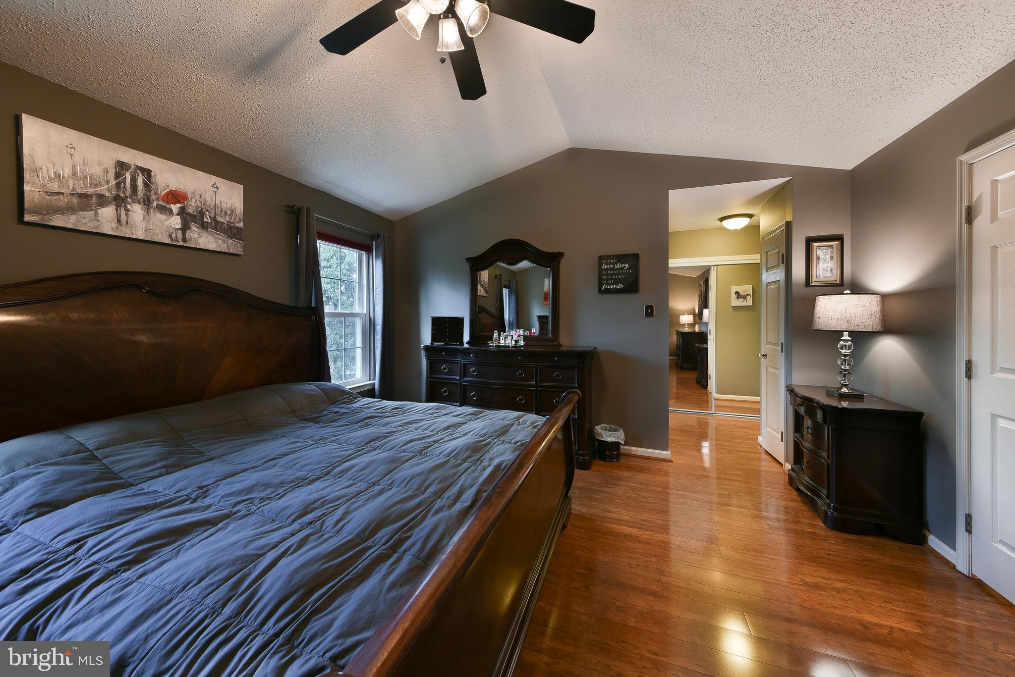 INDIAN CREEK - Residential