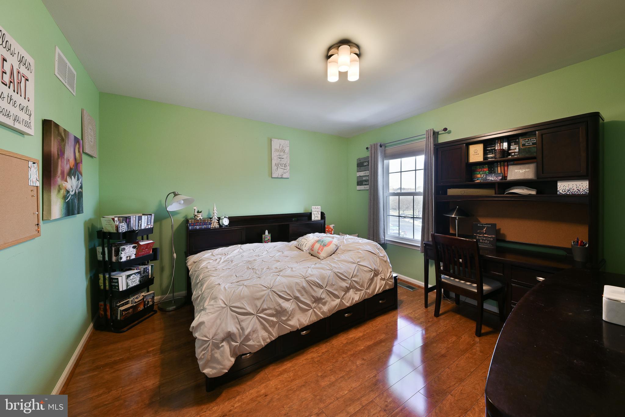 INDIAN CREEK - Residential