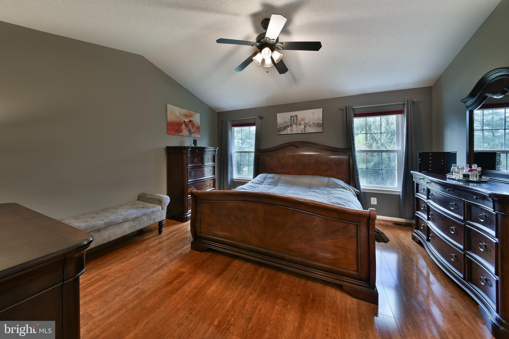 INDIAN CREEK - Residential