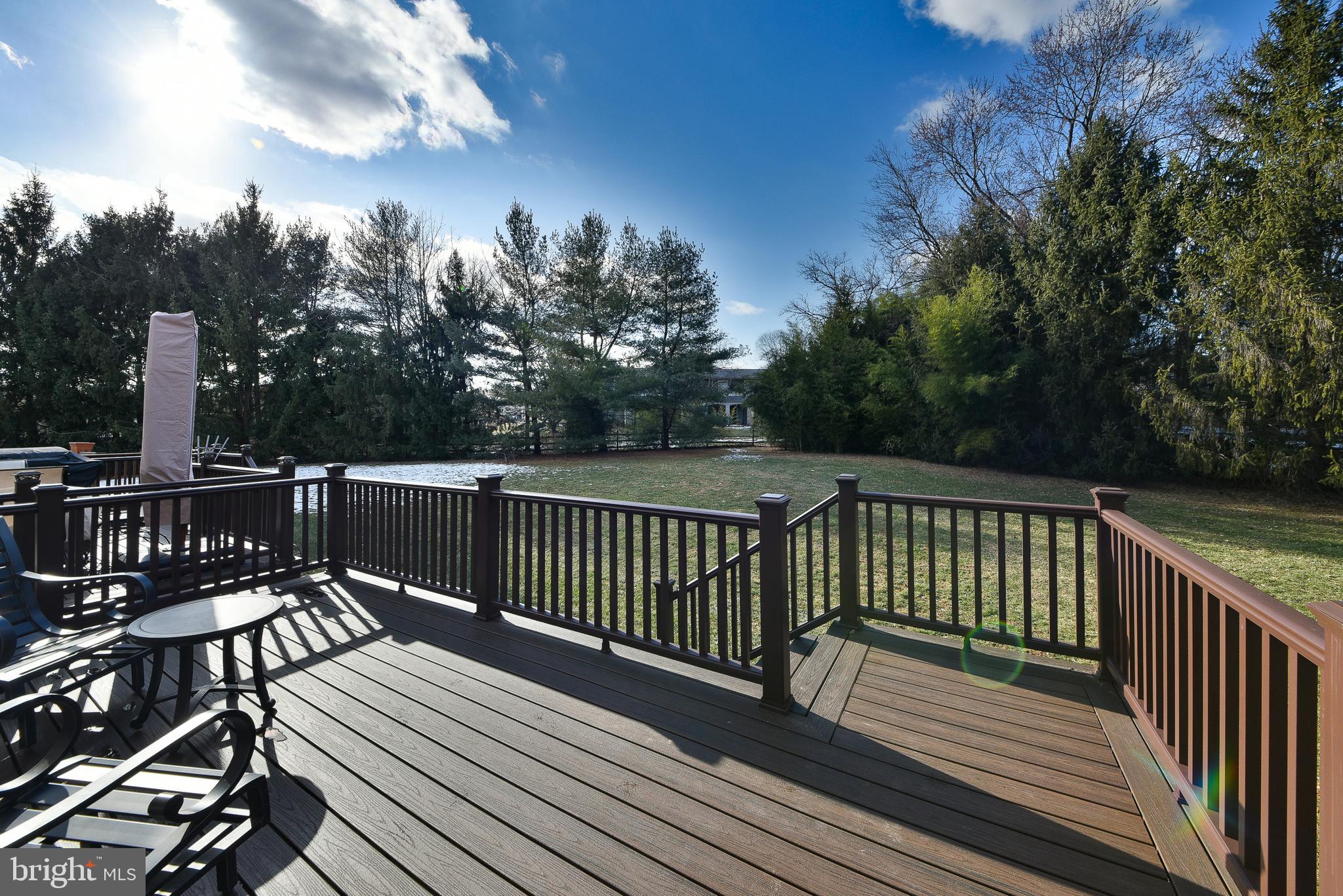 INDIAN CREEK - Residential