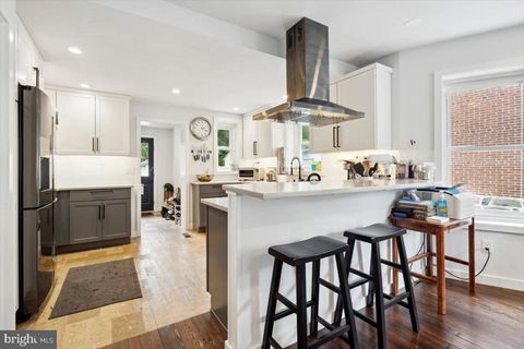 224 EDGEMONT AVENUE ARDMORE PA 19003