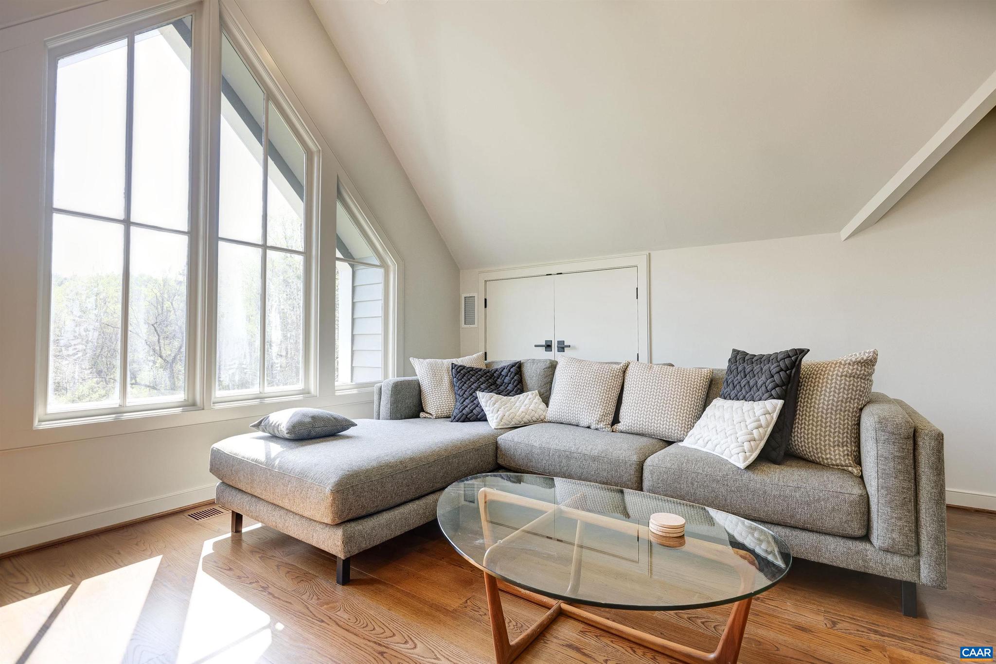 INGLECRESS - Residential