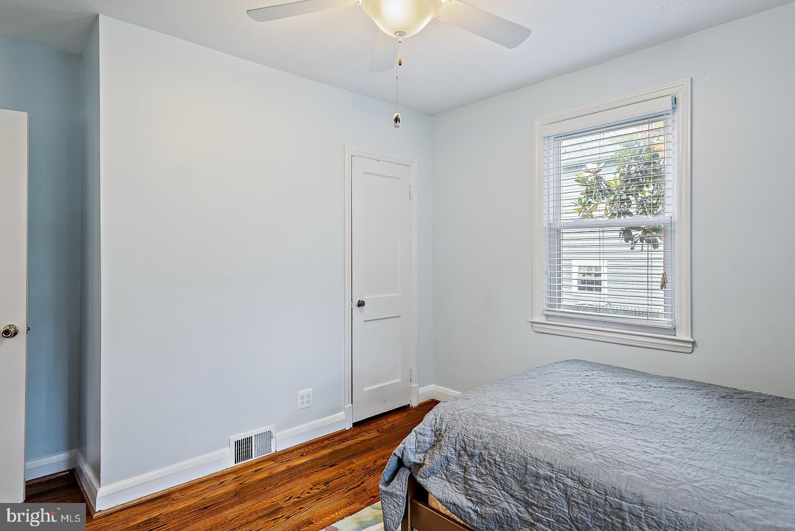 CEDARHURST - Residential