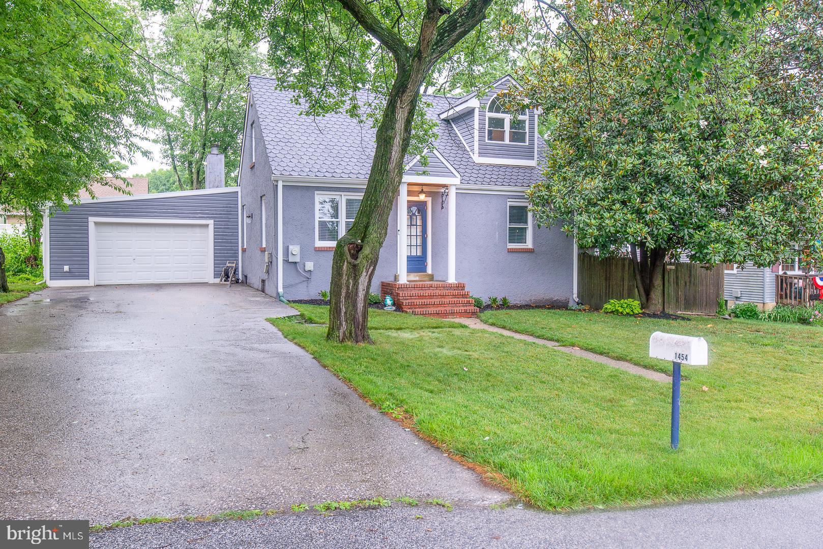 CEDARHURST - Residential