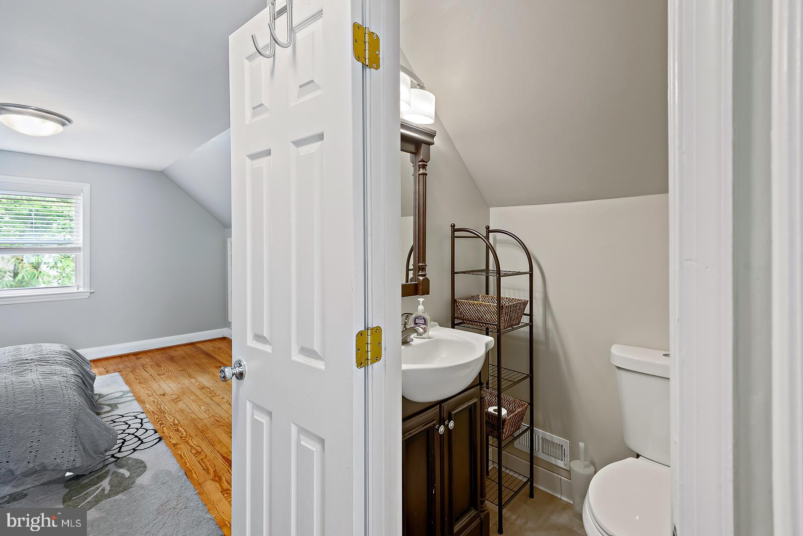 CEDARHURST - Residential