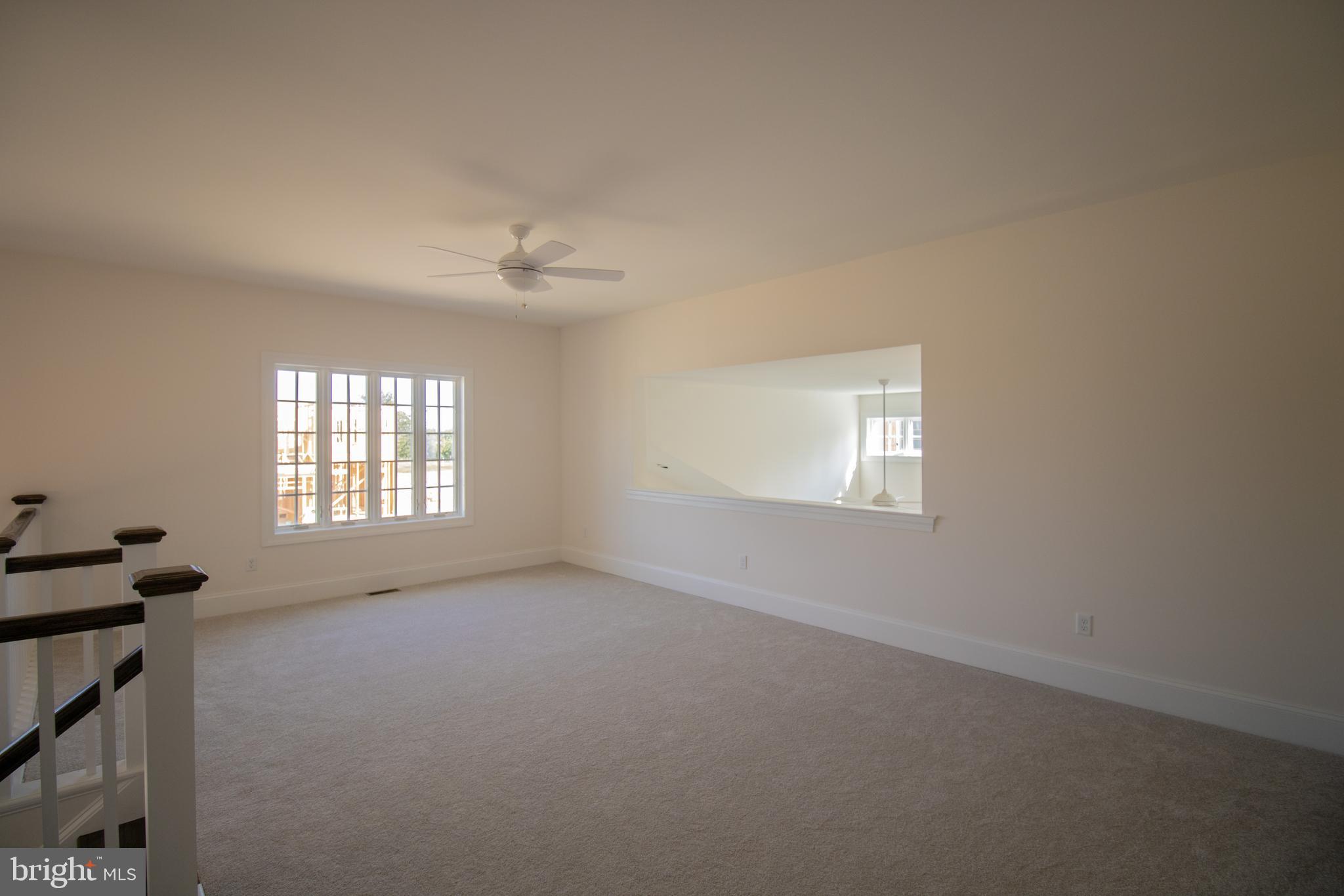 1363 COULEE WAY