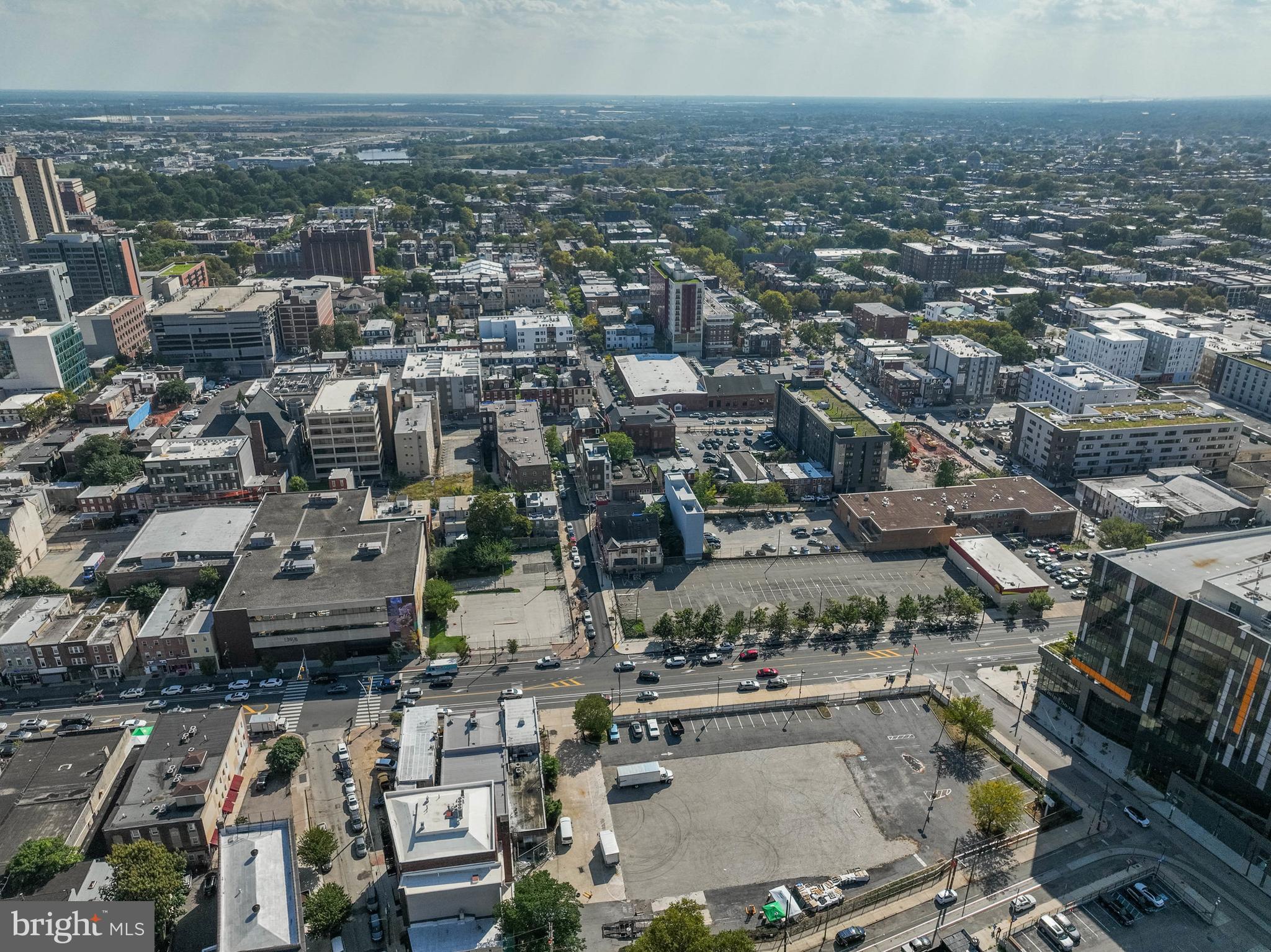 UNIVERSITY CITY - Land