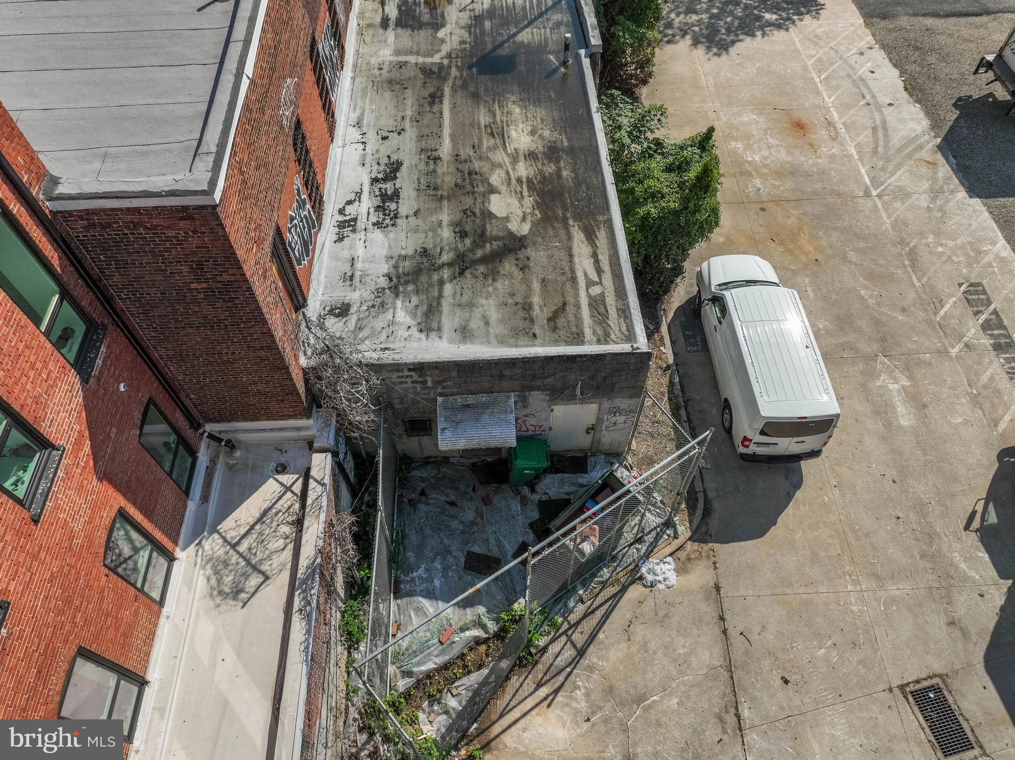 UNIVERSITY CITY - Land