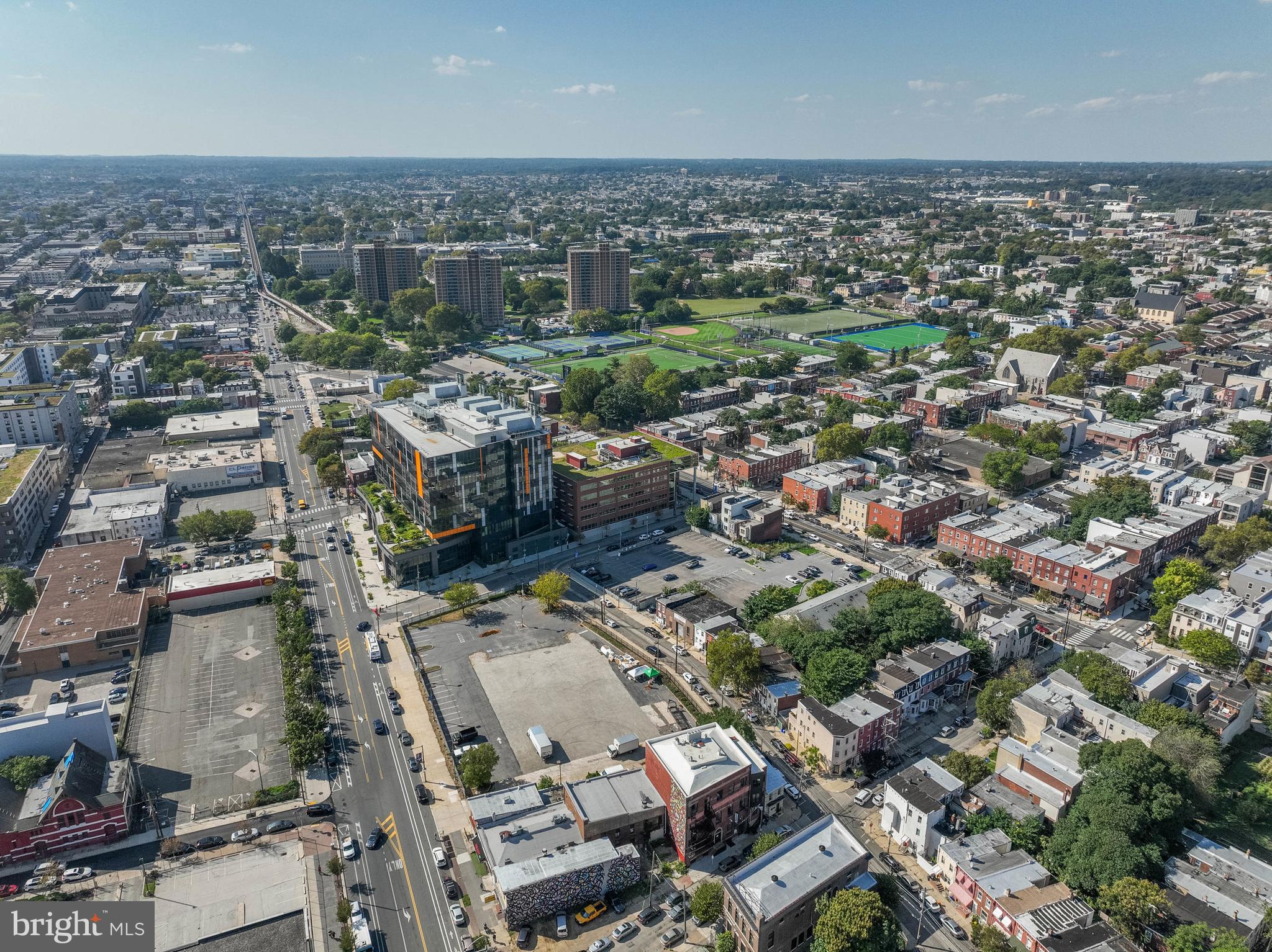 UNIVERSITY CITY - Land