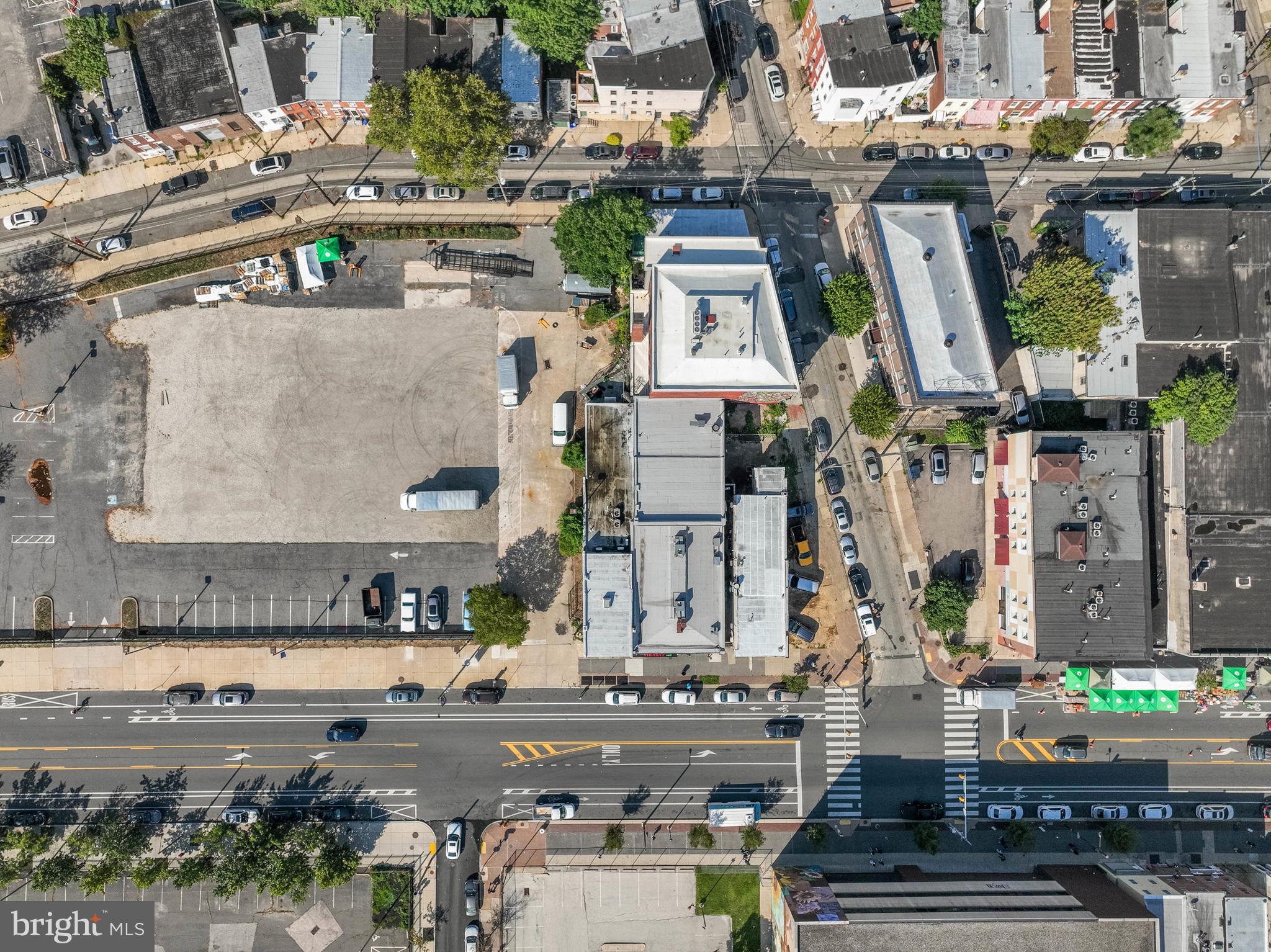 UNIVERSITY CITY - Land