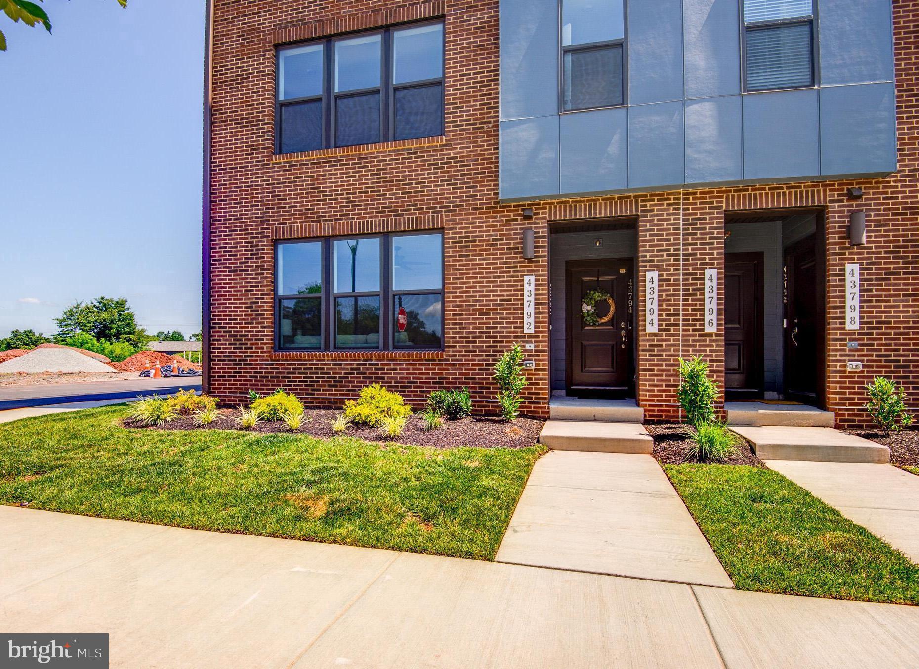 ASHBURN STATION - Residential Lease