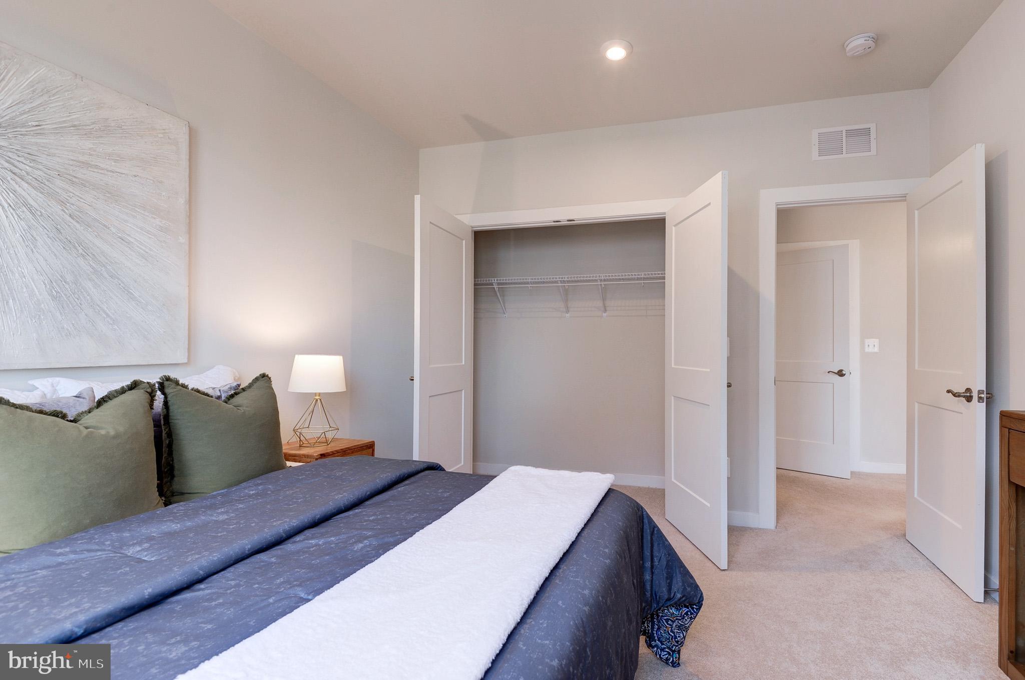 ASHBURN STATION - Residential Lease