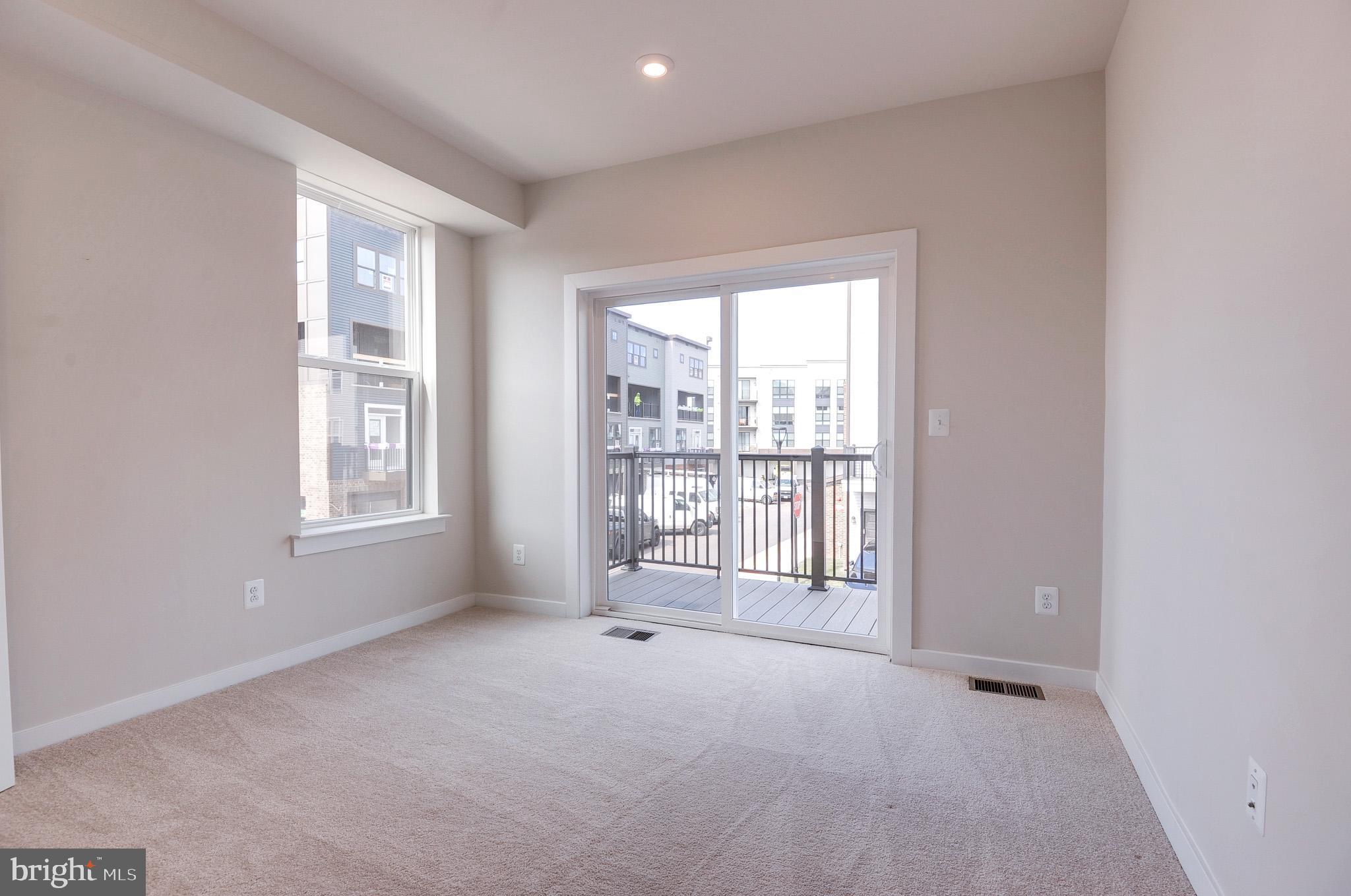 ASHBURN STATION - Residential Lease