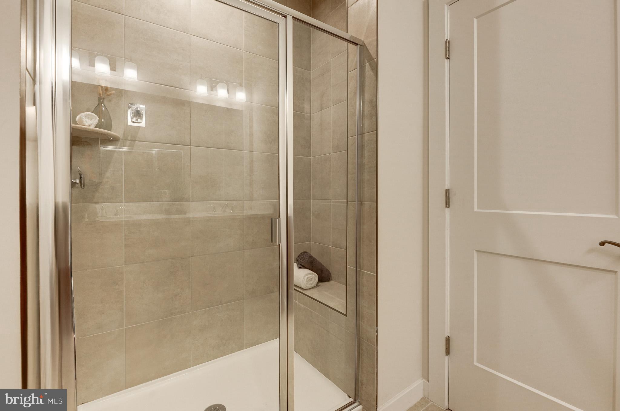 ASHBURN STATION - Residential Lease