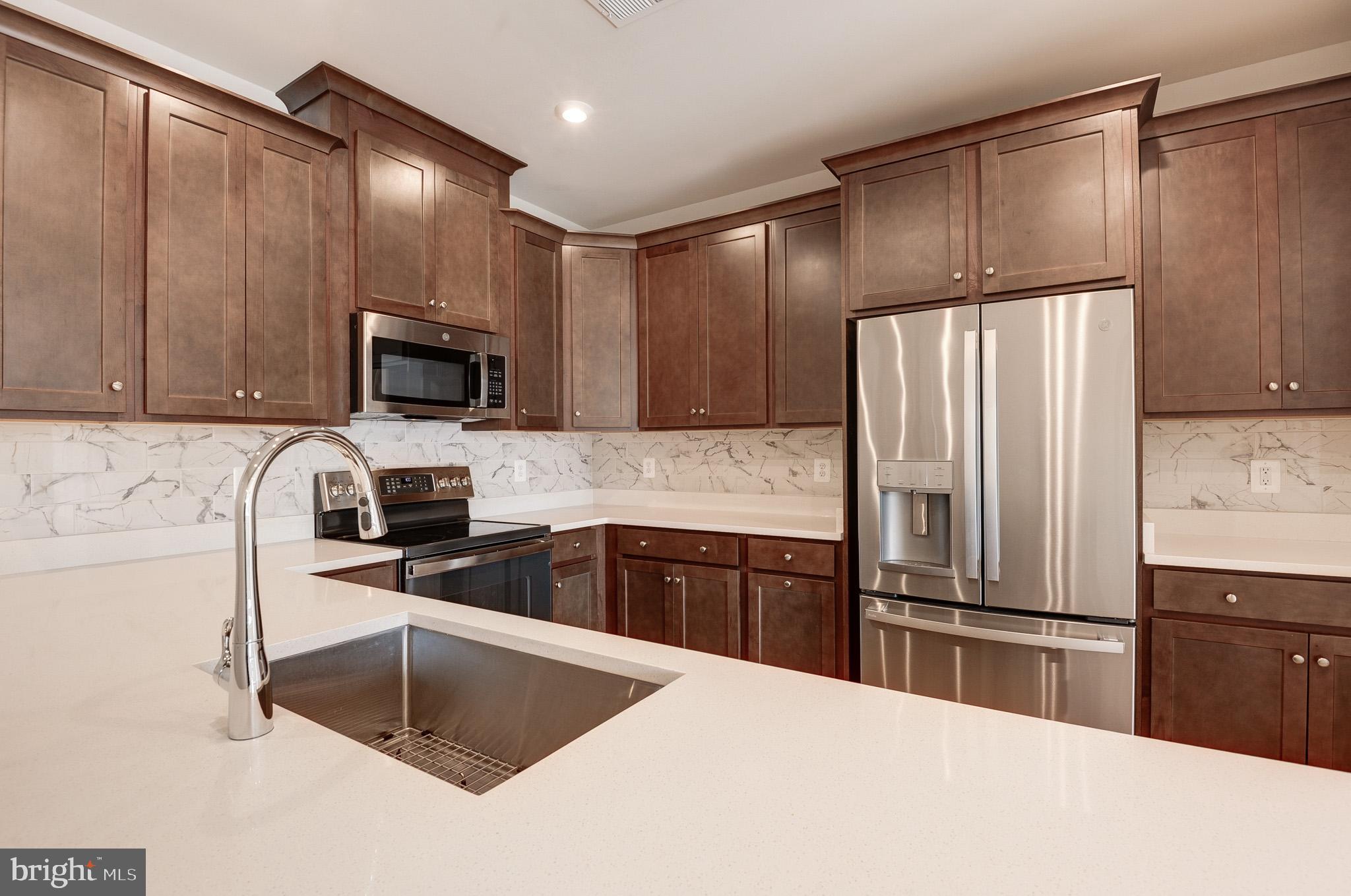 ASHBURN STATION - Residential Lease