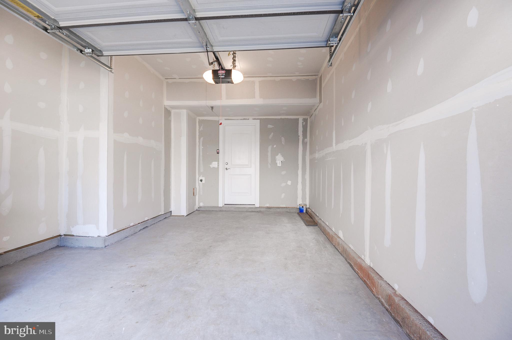 ASHBURN STATION - Residential Lease