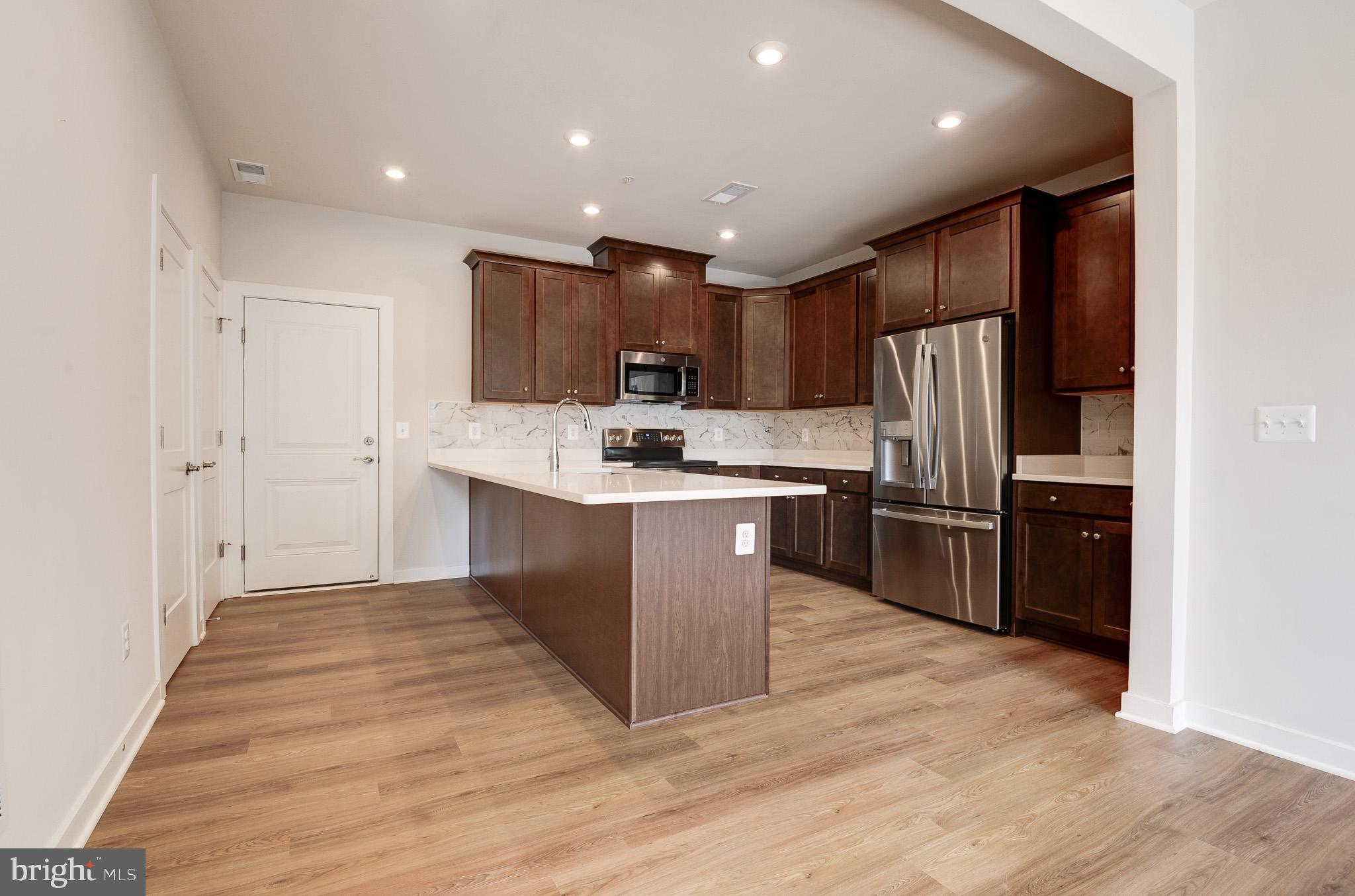 ASHBURN STATION - Residential Lease