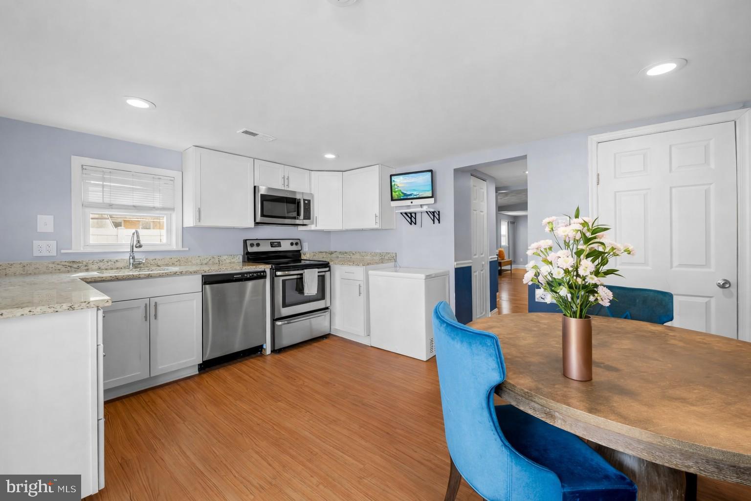 EDGEMERE - Residential