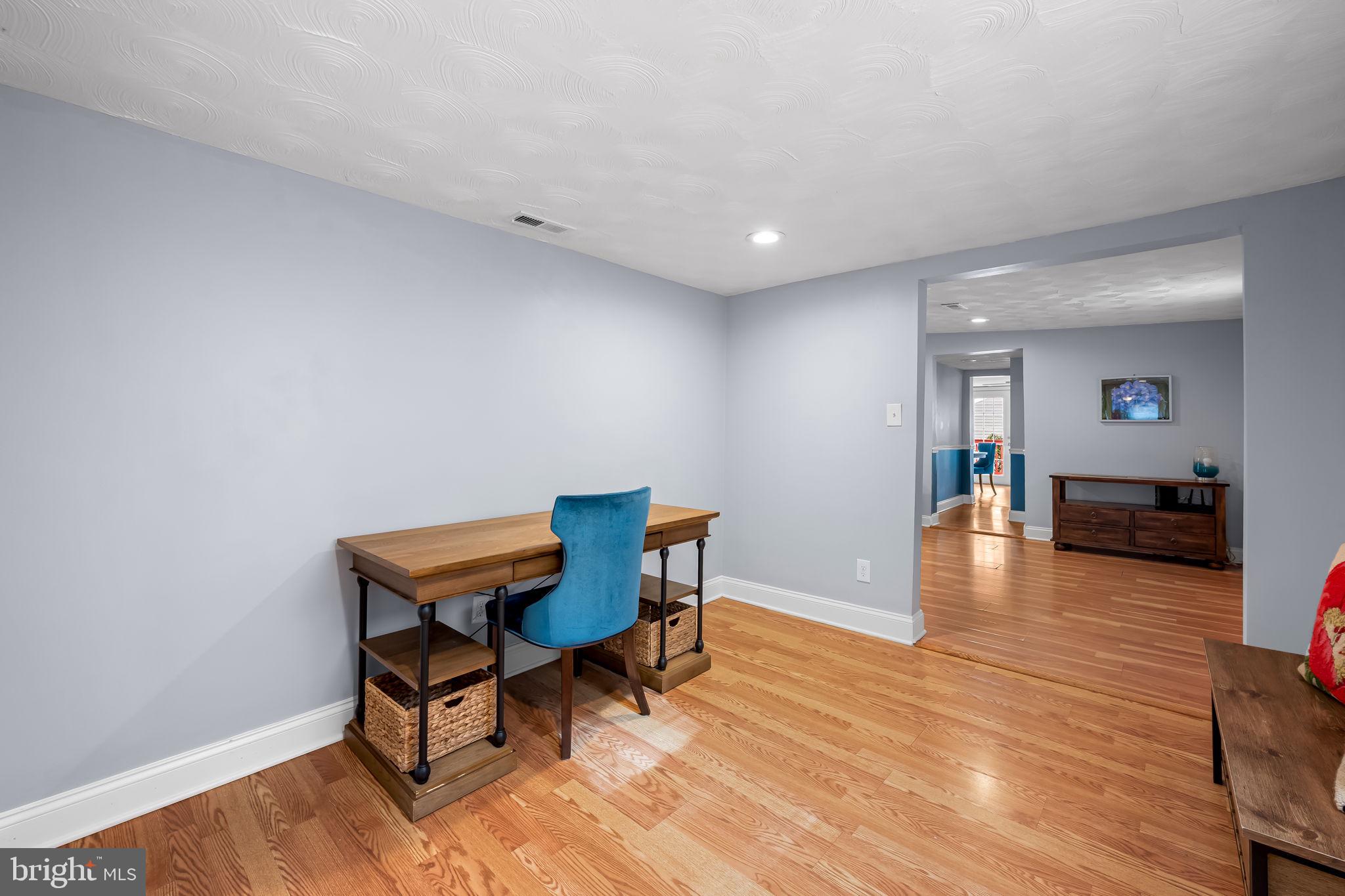 EDGEMERE - Residential