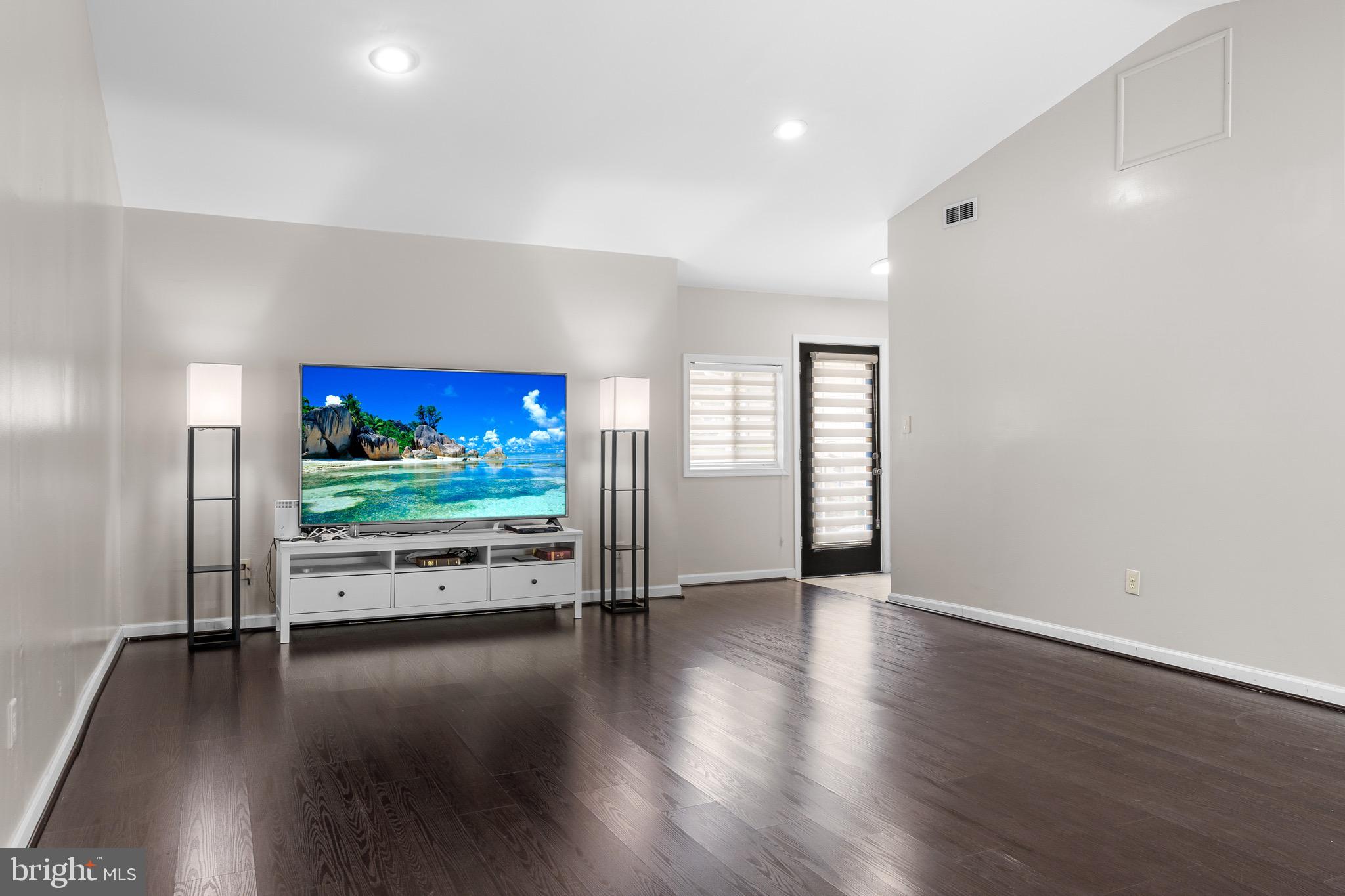 PINEWOOD - Residential