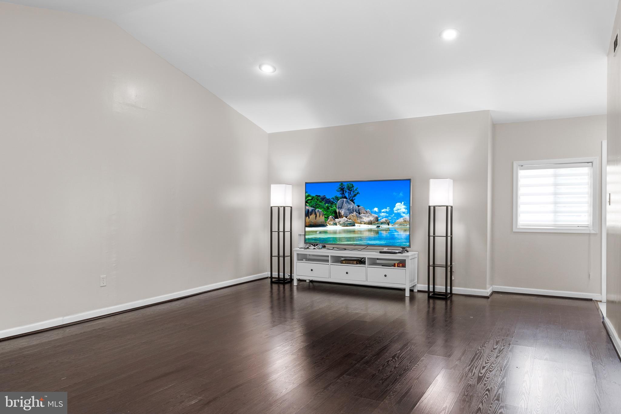 PINEWOOD - Residential