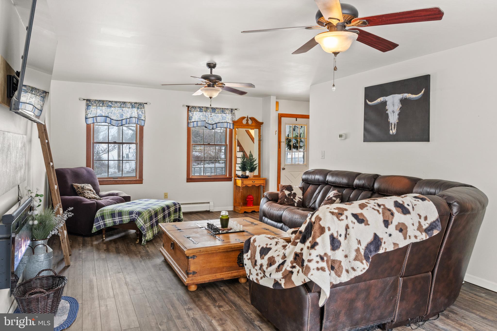 PERRYVILLE - Residential