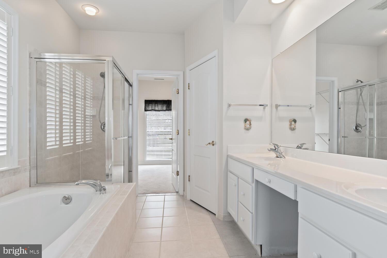 EASTON CLUB EAST - Residential