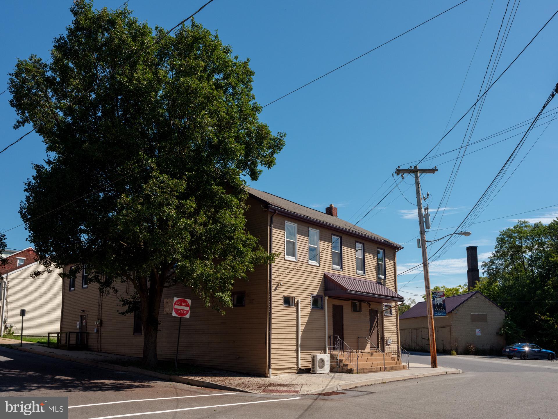 401 S 2ND STREET