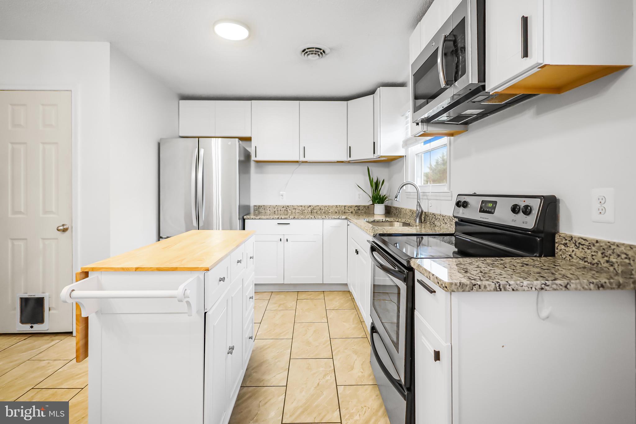 PATRICK HENRY ESTATES - Residential