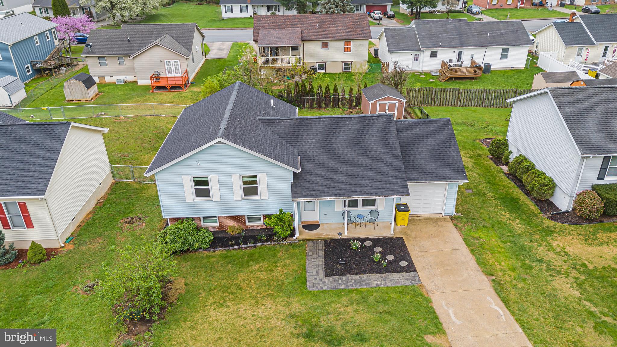 PATRICK HENRY ESTATES - Residential