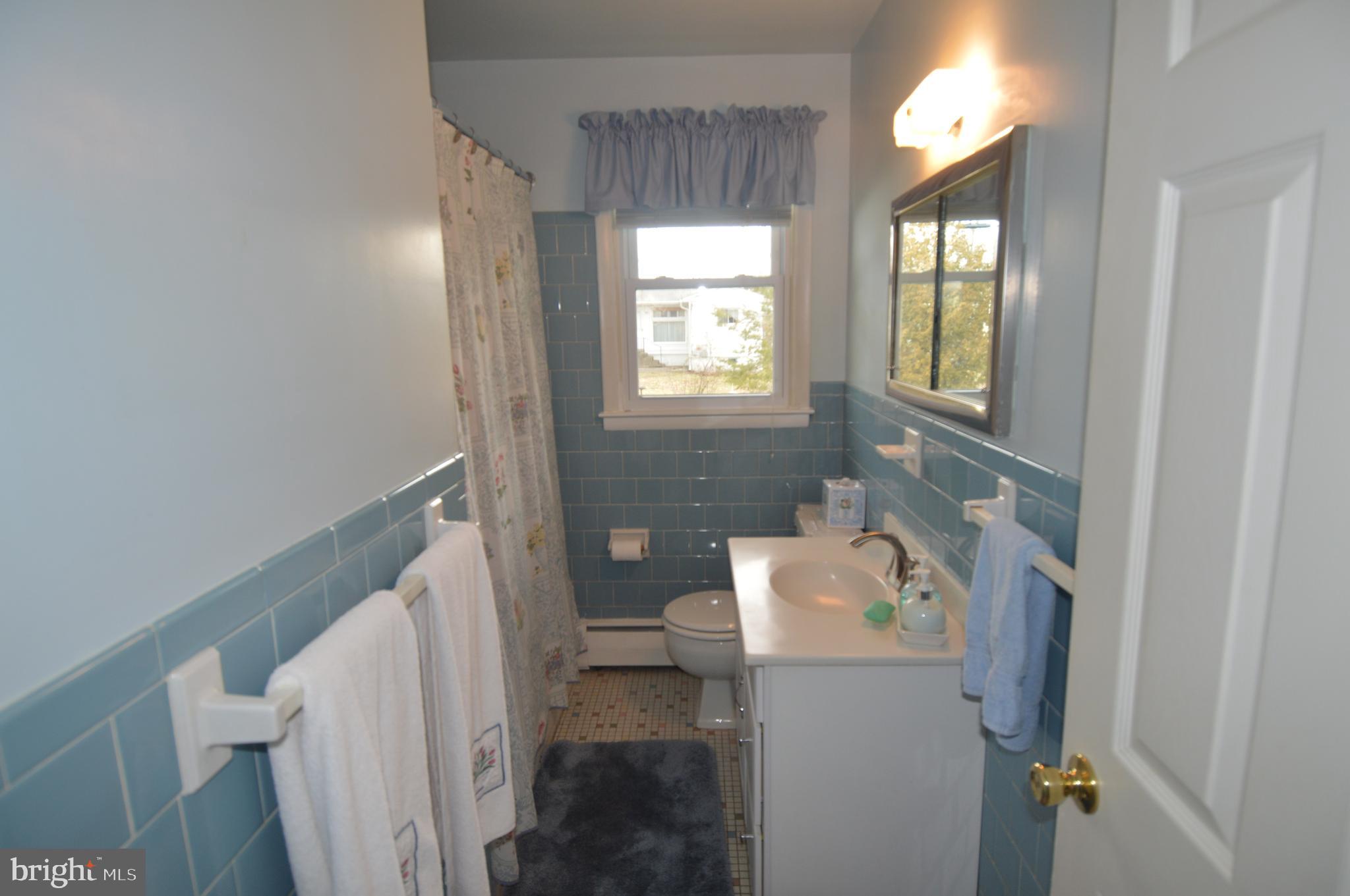 HARWOOD MANOR - Residential