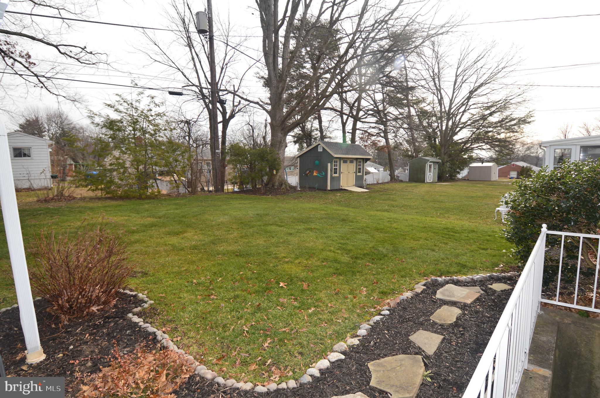 HARWOOD MANOR - Residential