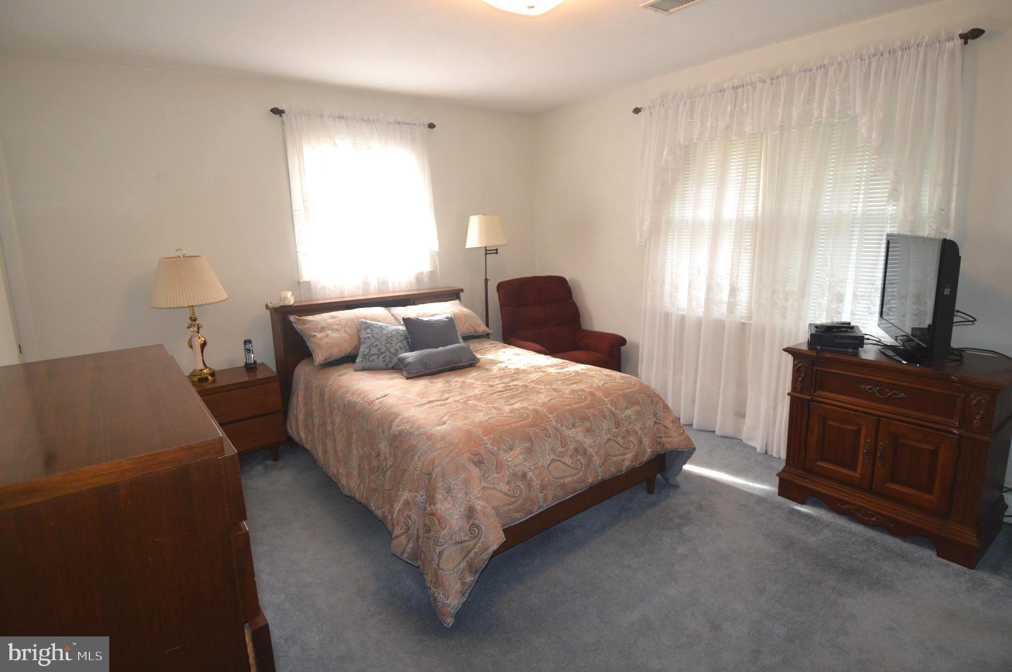 HARWOOD MANOR - Residential