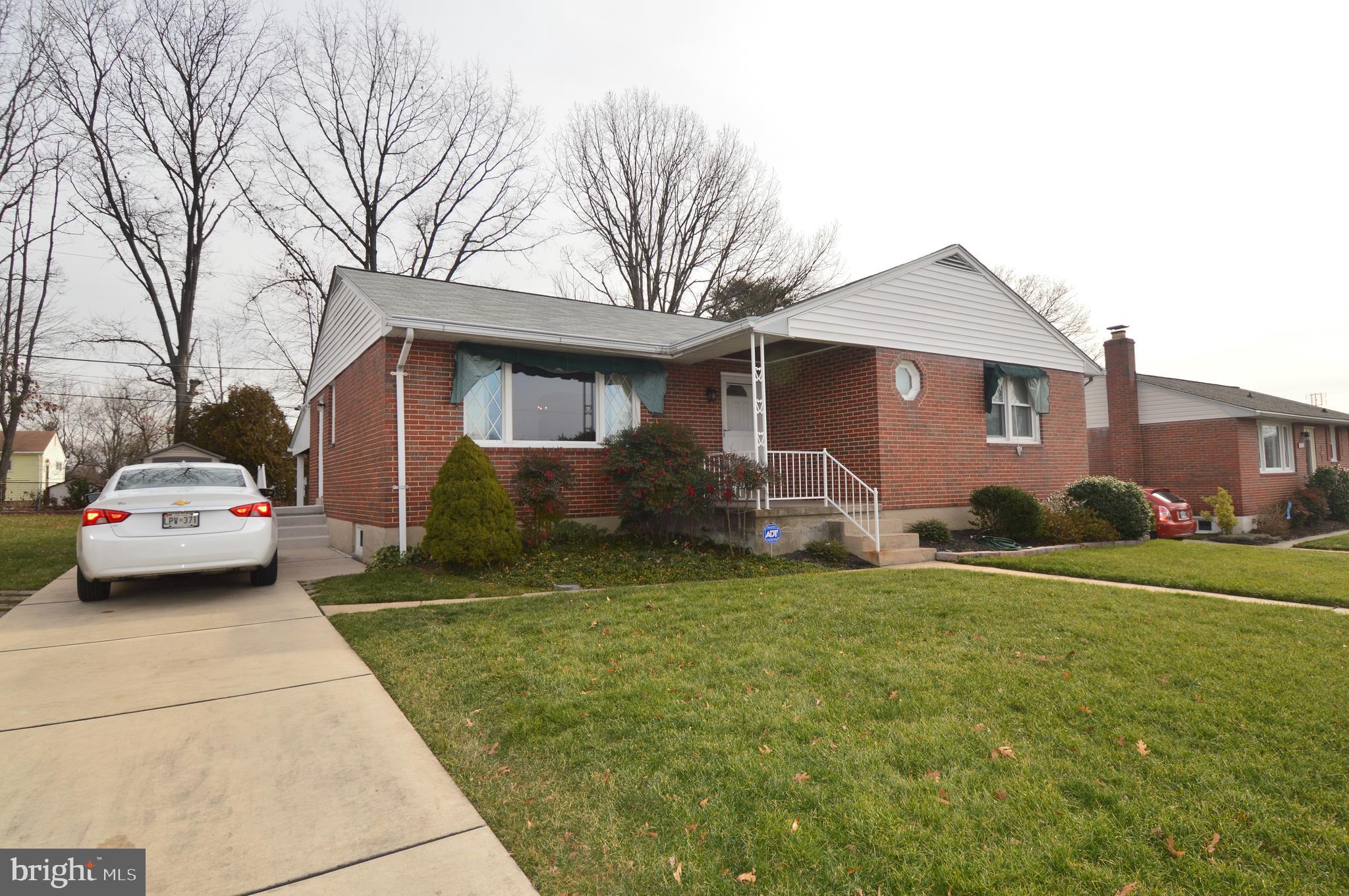 HARWOOD MANOR - Residential