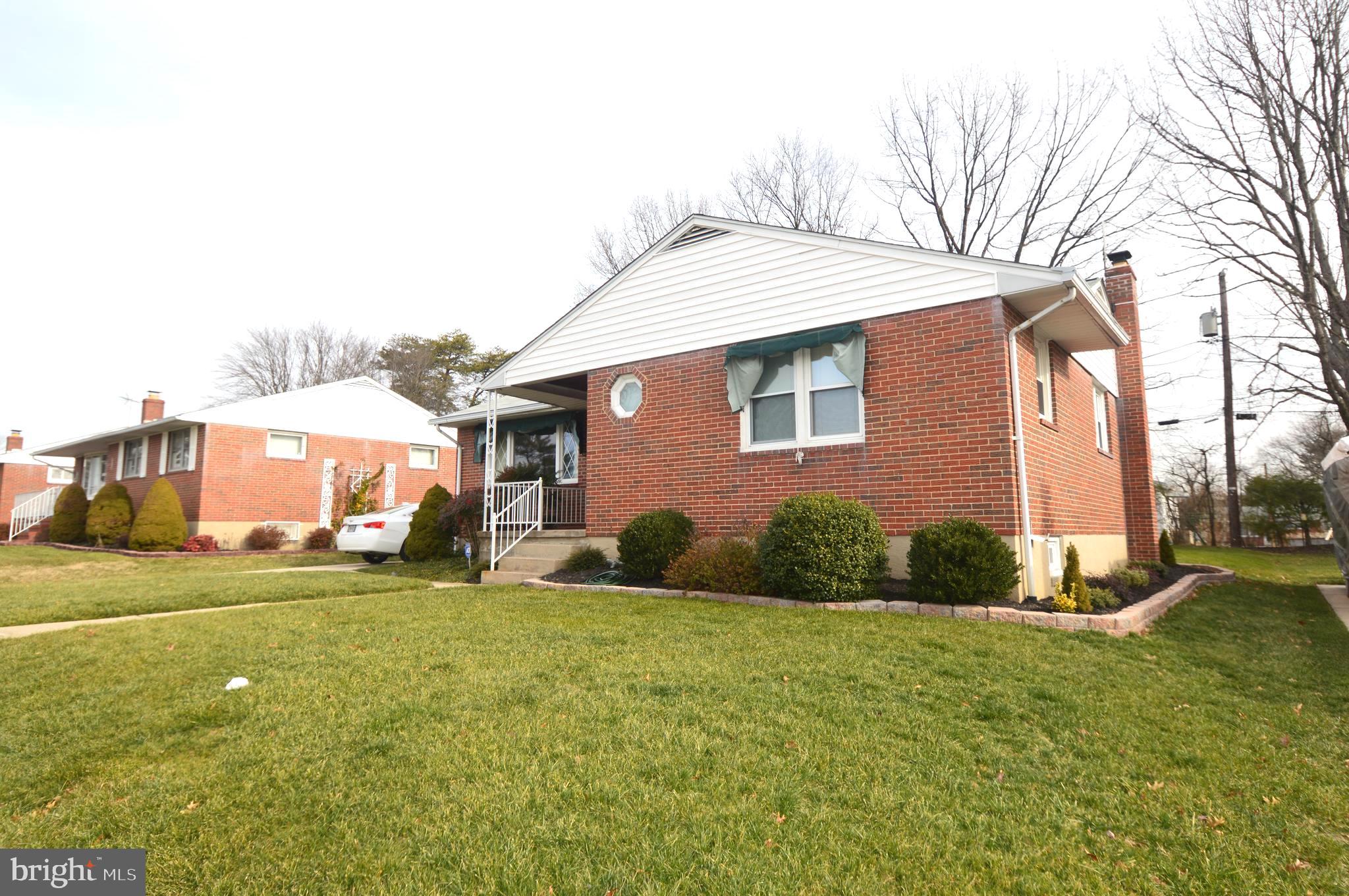 HARWOOD MANOR - Residential