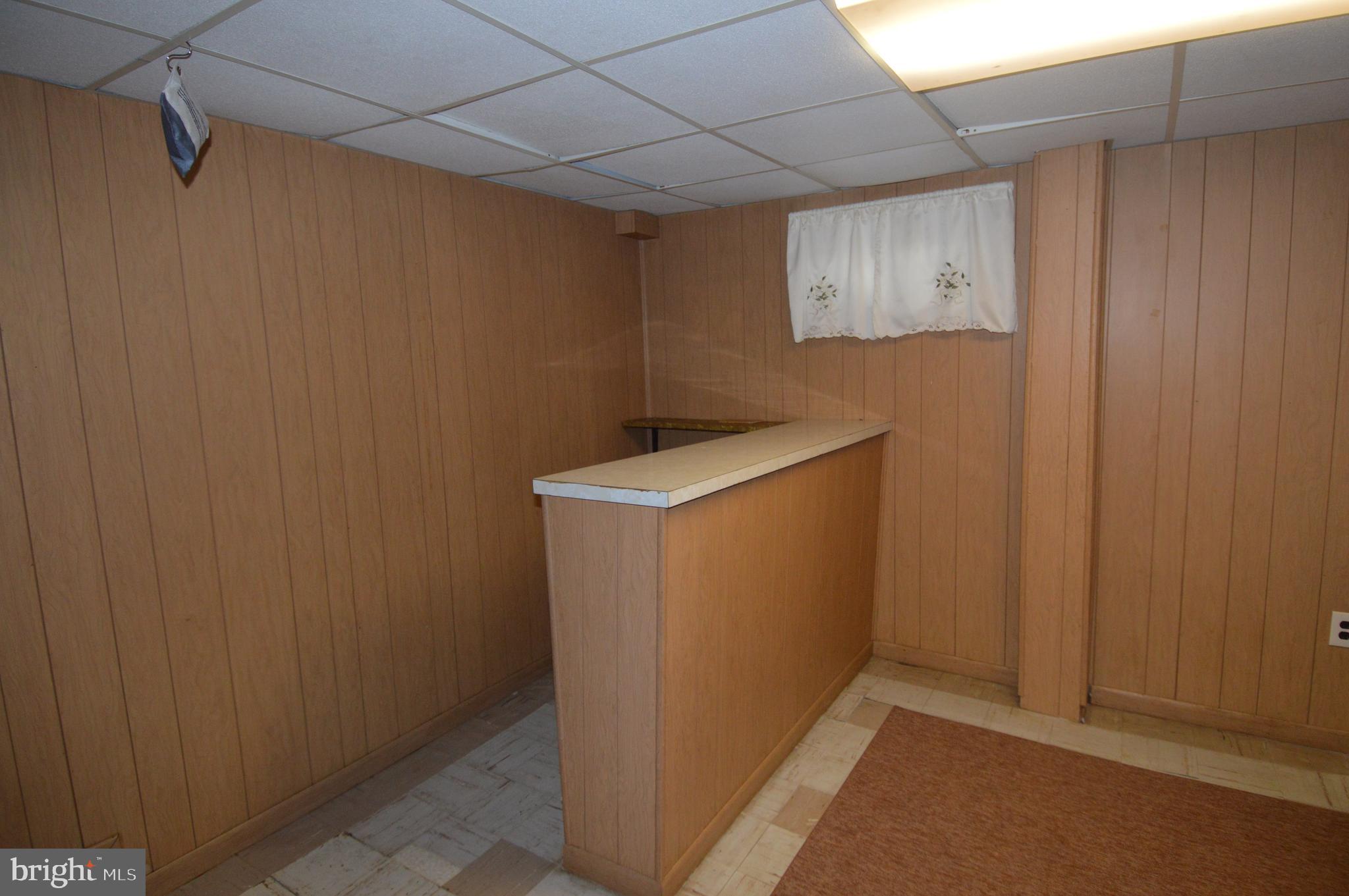 HARWOOD MANOR - Residential