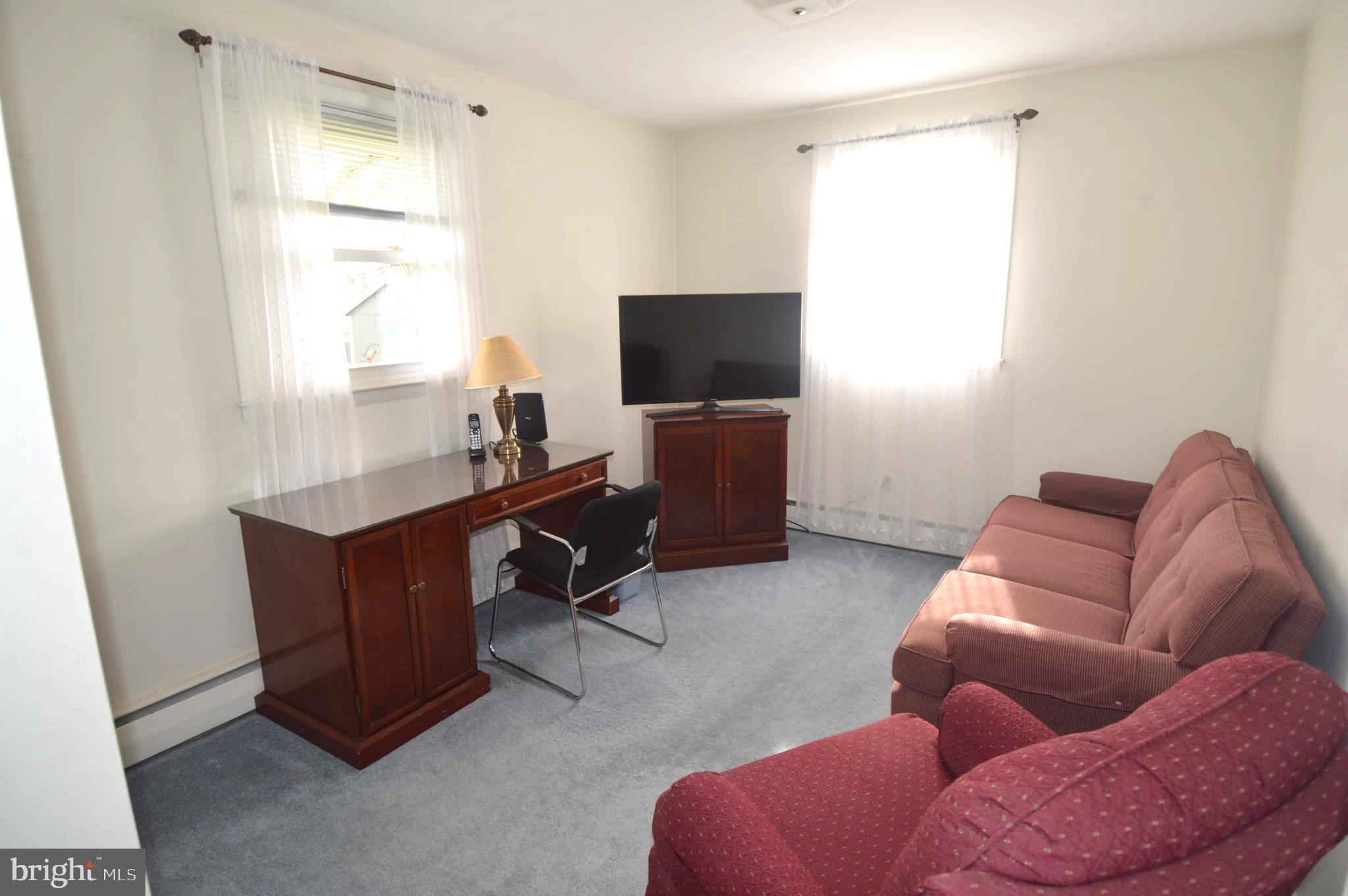 HARWOOD MANOR - Residential