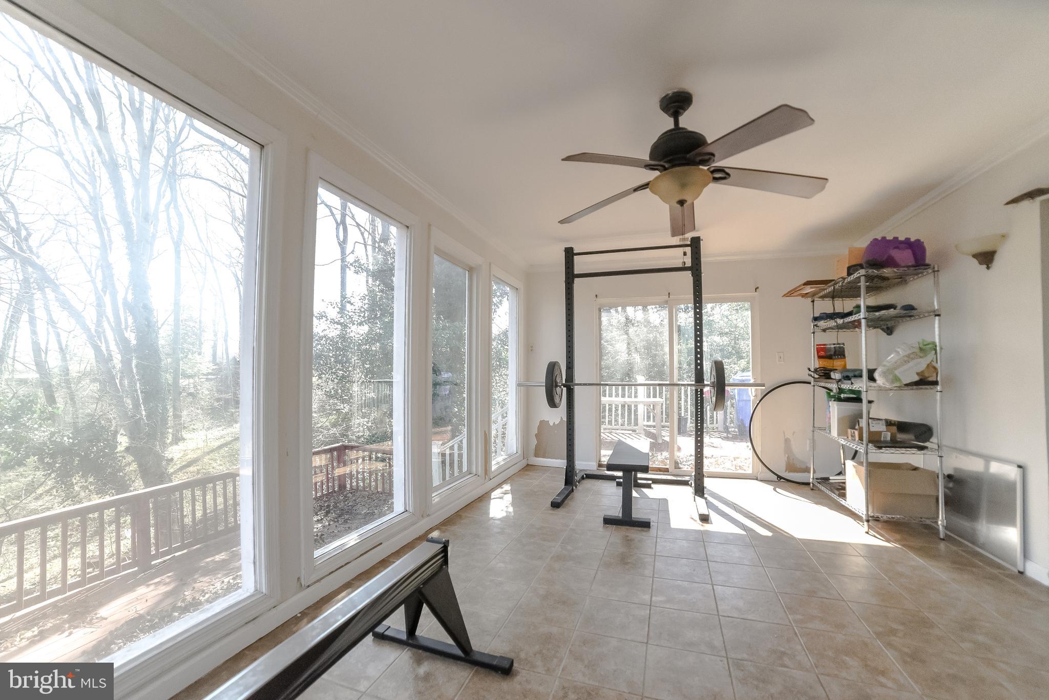 FOX RUN - Residential