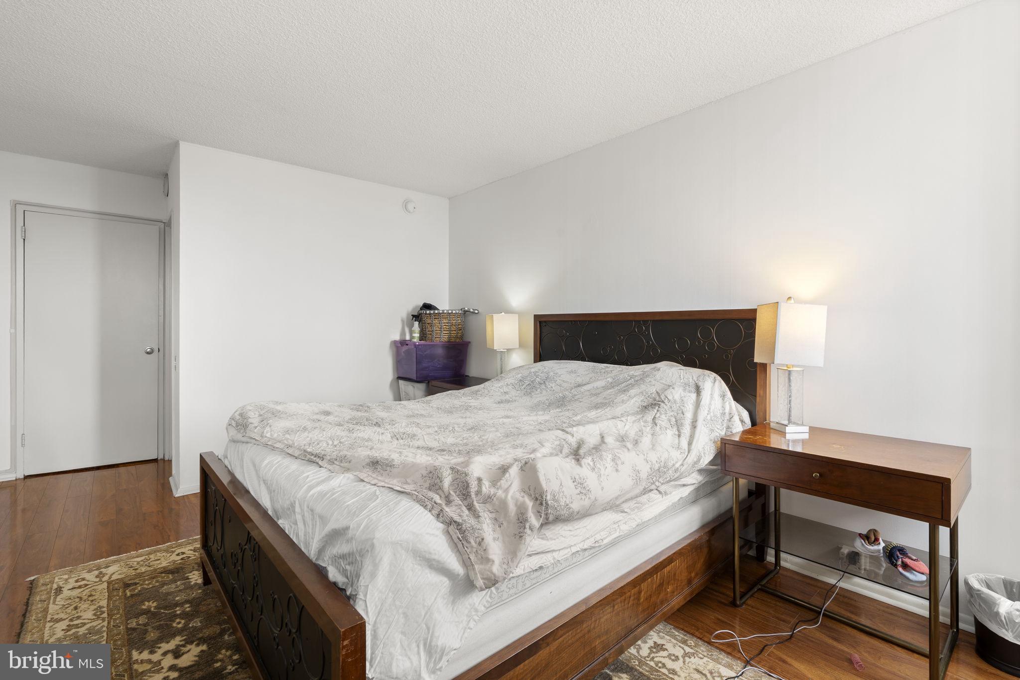 WASHINGTON SQ WEST - Residential