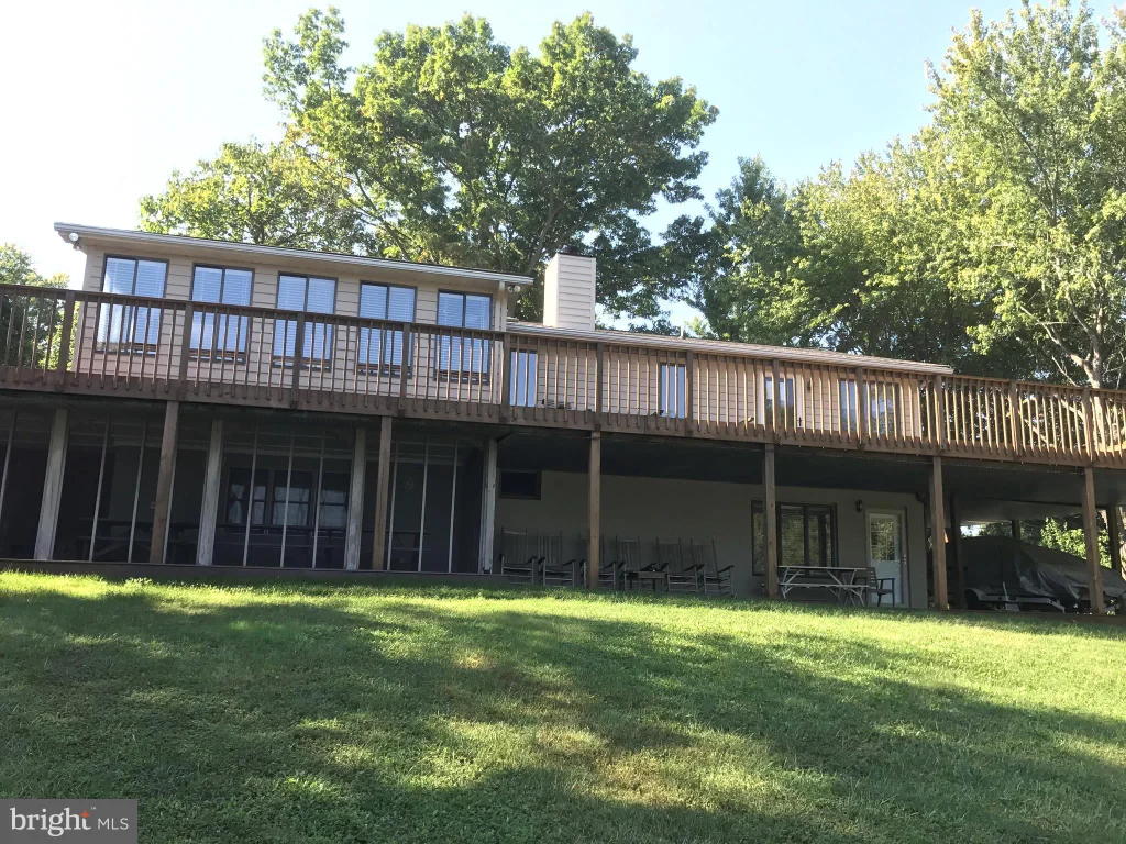 243 Burruss Mill Road, Bumpass, VA 23024