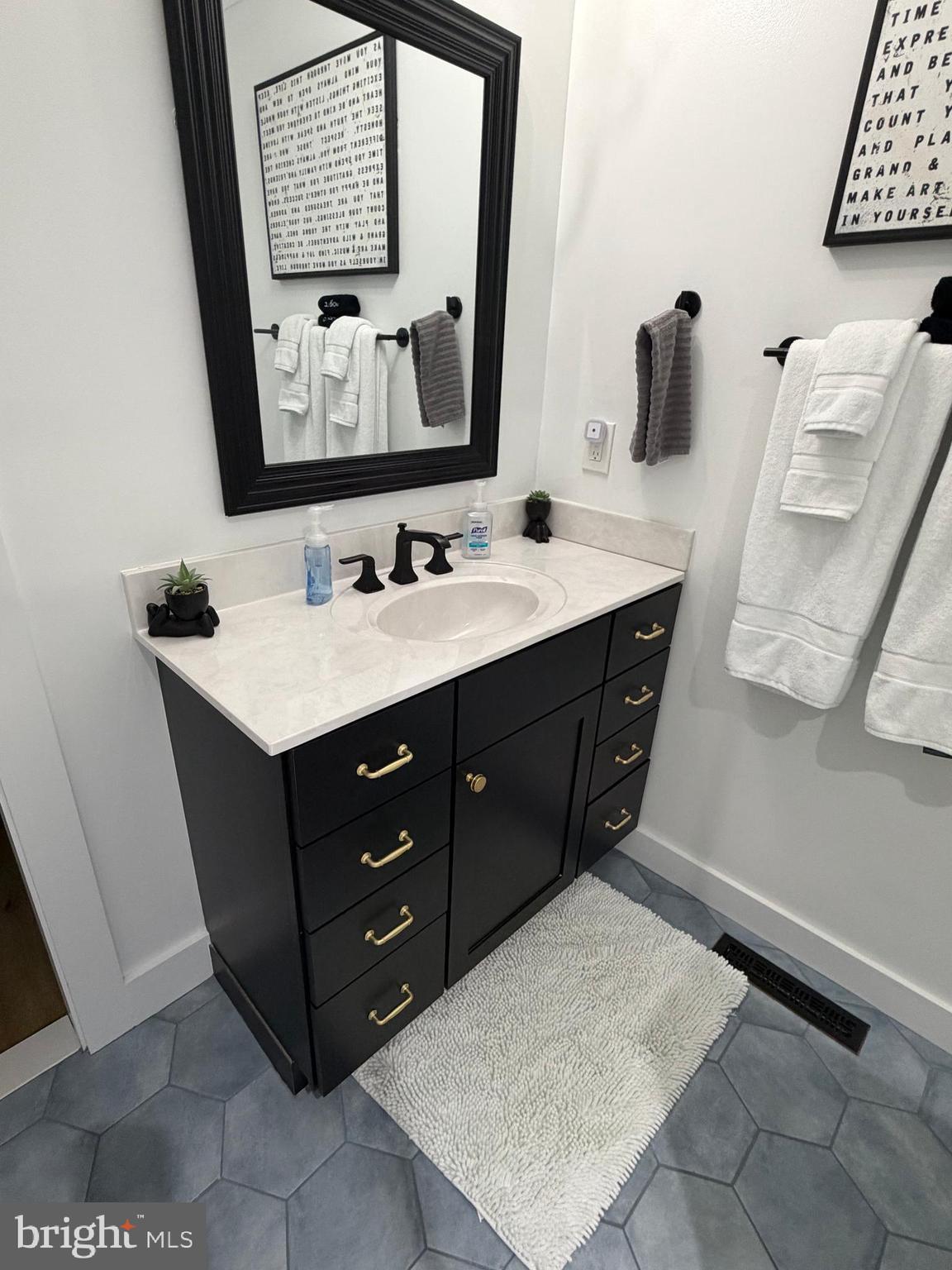 DOWNTOWN OC - Residential