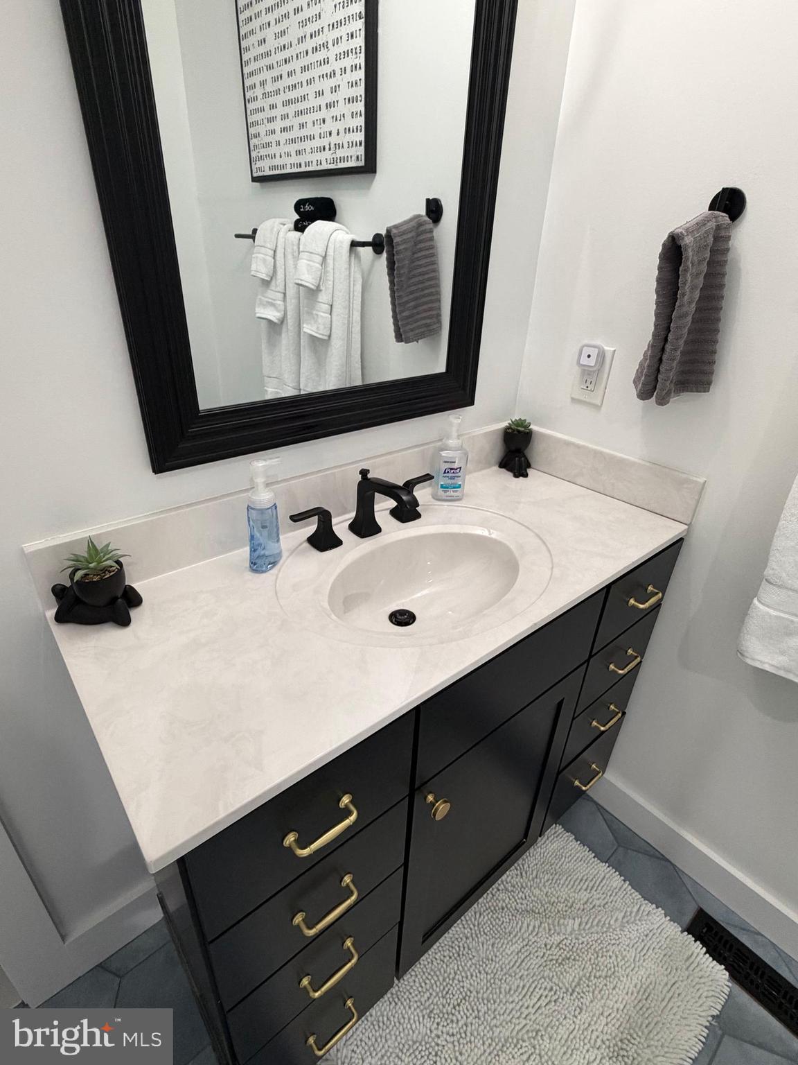 DOWNTOWN OC - Residential