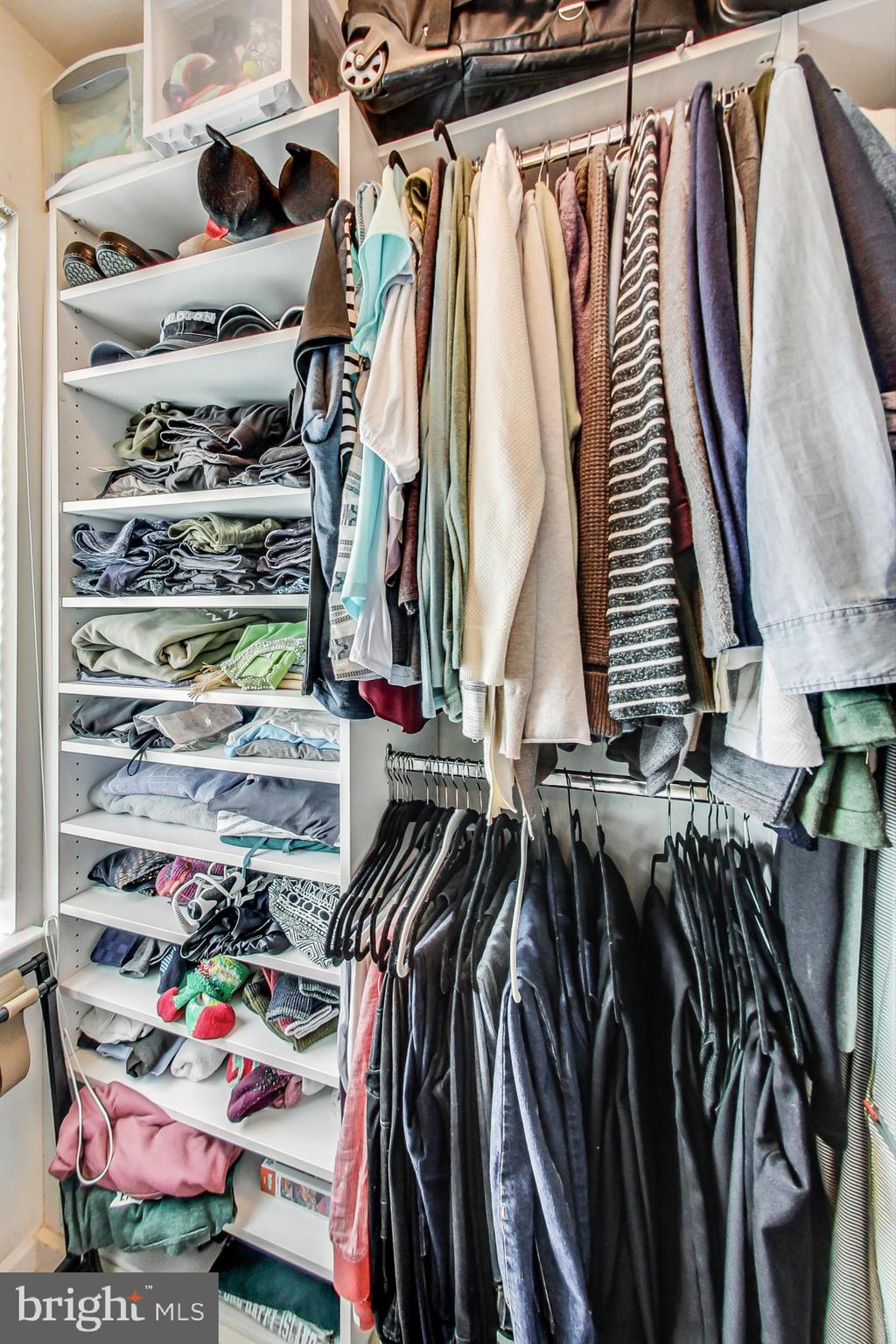 AMBERLEA AT SOUTH RIDING - Residential Lease