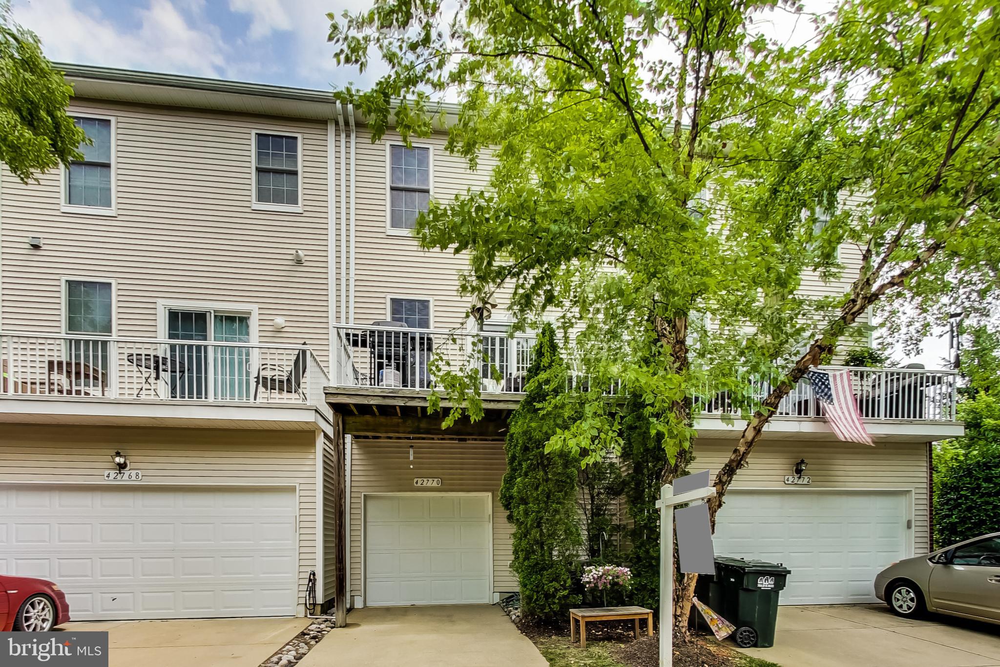 AMBERLEA AT SOUTH RIDING - Residential Lease