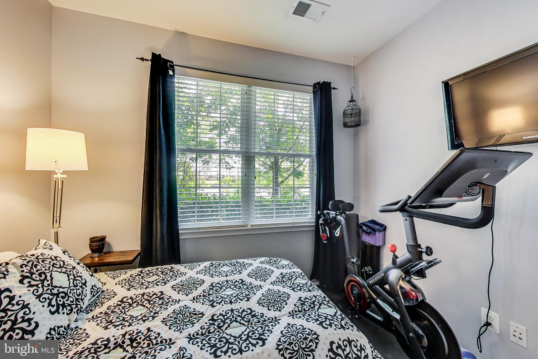 AMBERLEA AT SOUTH RIDING - Residential Lease