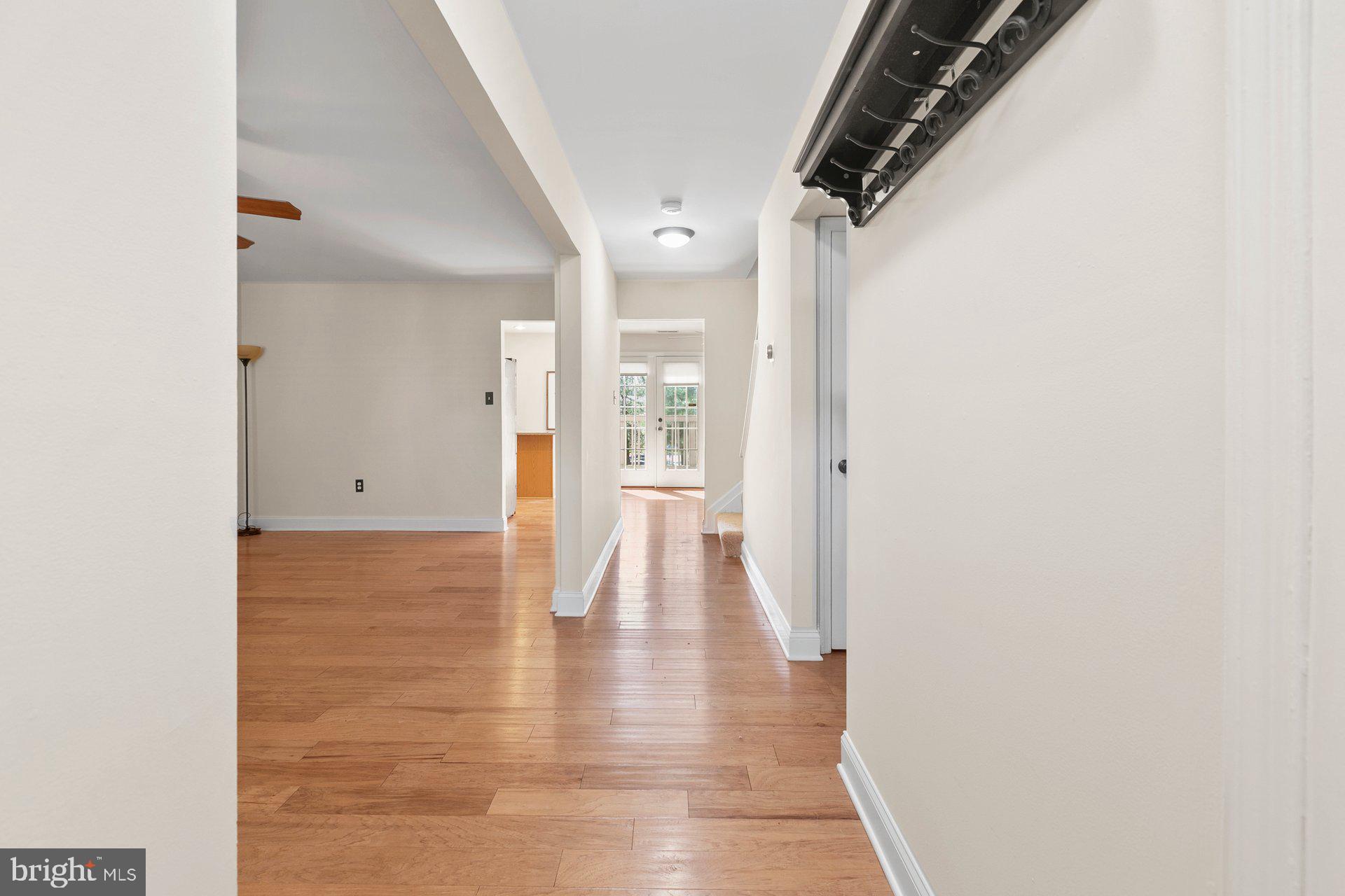 CROFTON MEWS CONDO - Residential