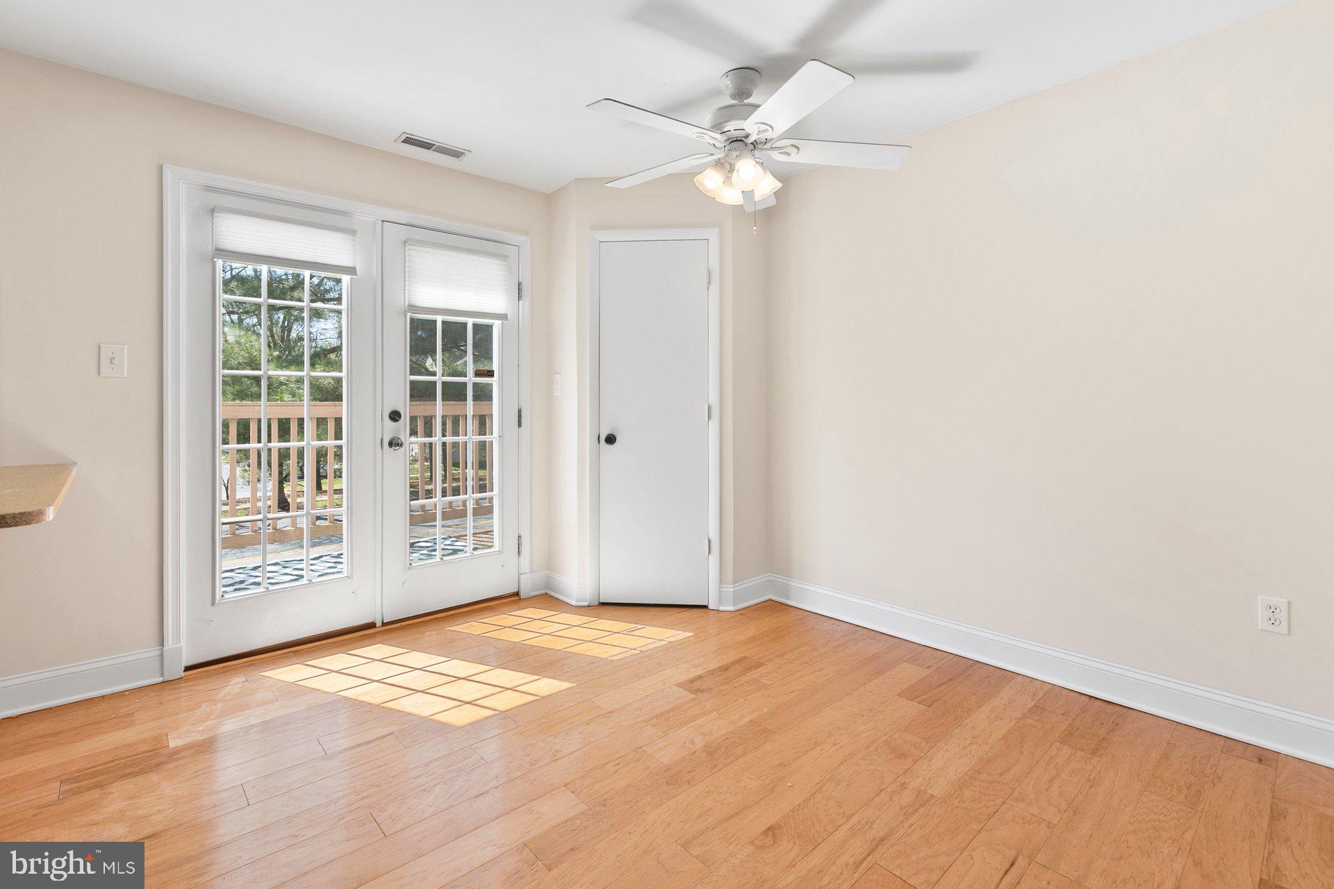 CROFTON MEWS CONDO - Residential