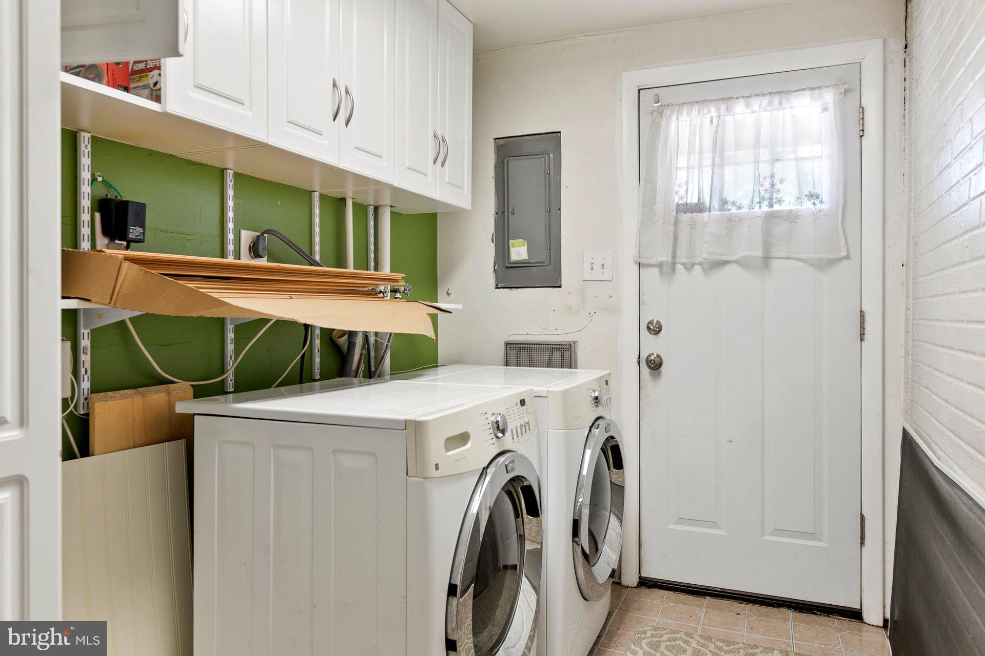 CROFTON MEWS CONDO - Residential