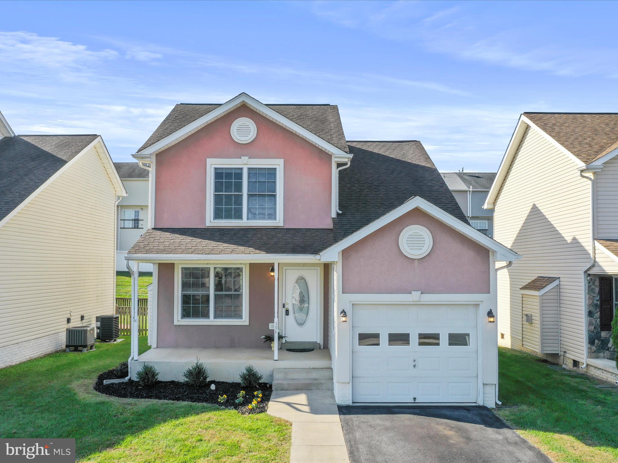 BRIAR RUN - Residential