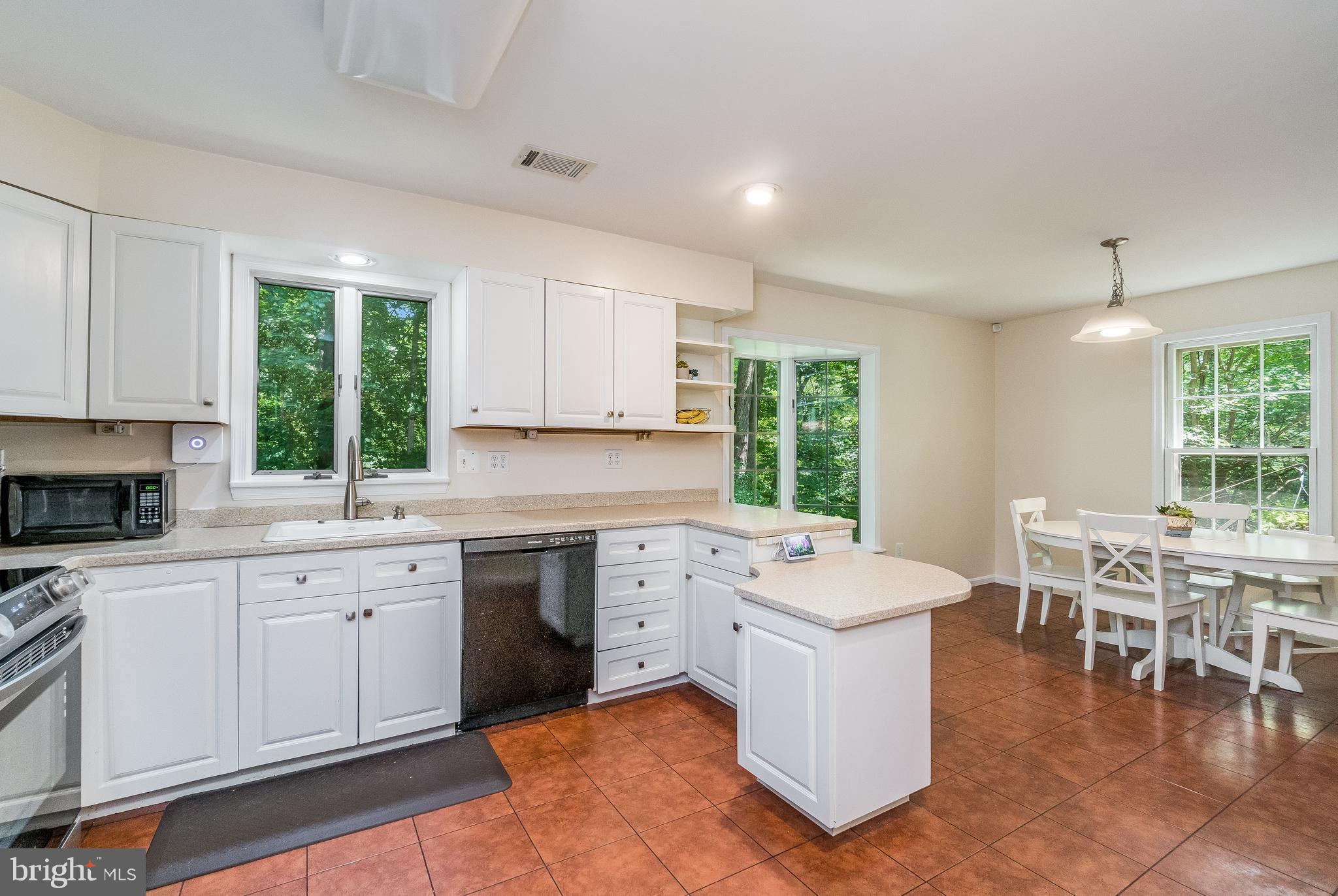 LONG BRANCH ESTATES - Residential